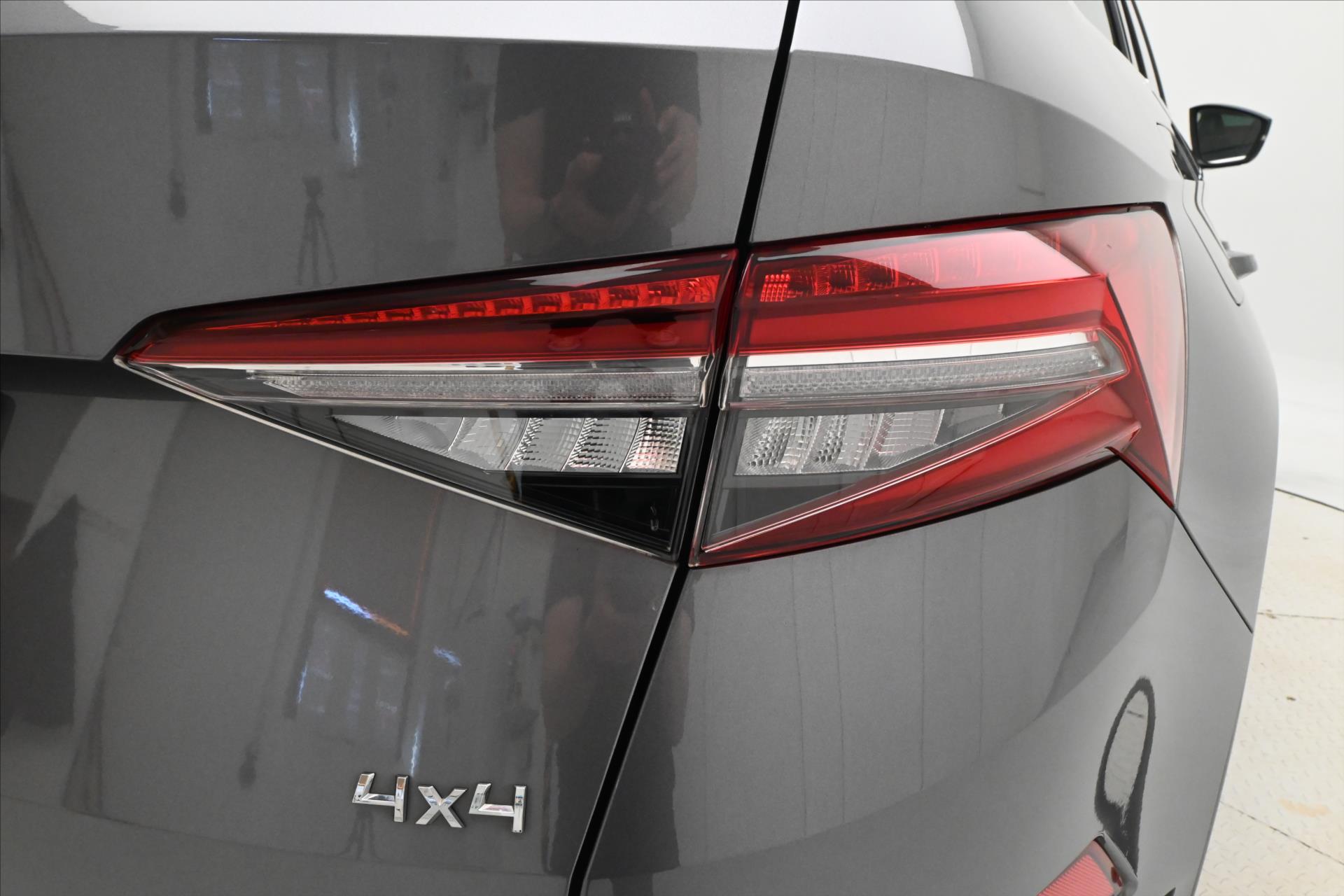 Hlavní fotografie vozu Škoda Kodiaq 2,0 TDI 147kW DSG 4x4 Style Záruka až 5 let (31)