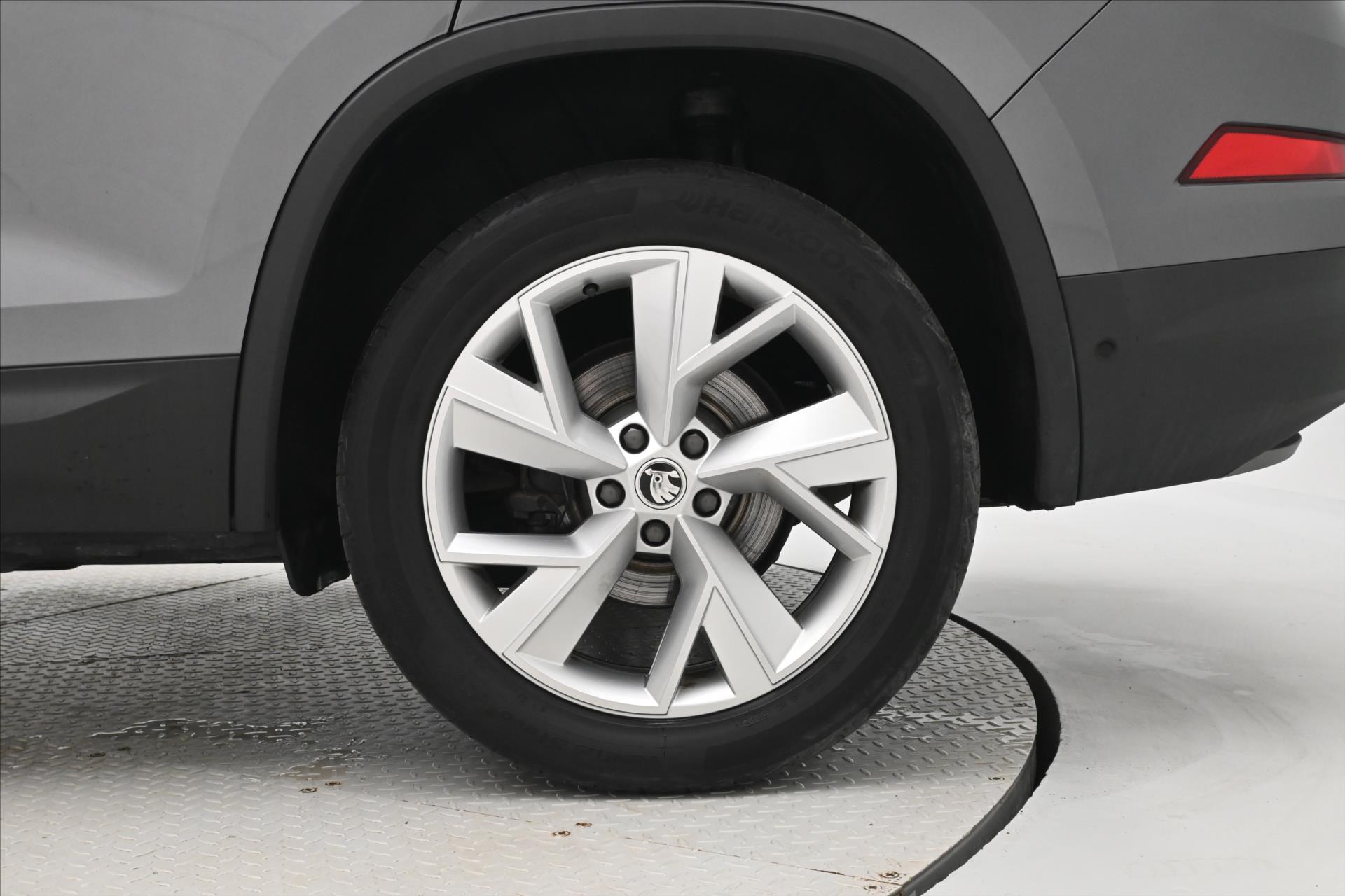 Hlavní fotografie vozu Škoda Kodiaq 2,0 TDI 147kW DSG 4x4 Style Záruka až 5 let (32)