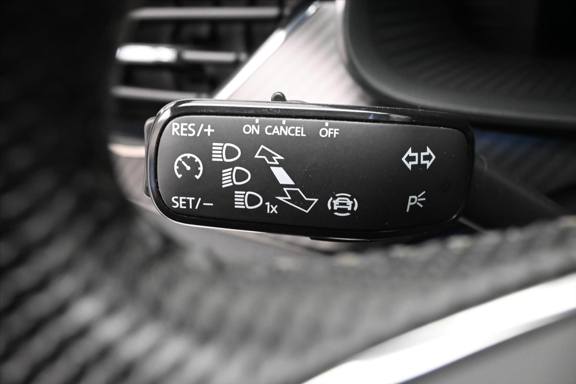 Hlavní fotografie vozu Škoda Kamiq 1,0 TSI 81 kW Monte Carlo Záruka až 5 let (23)