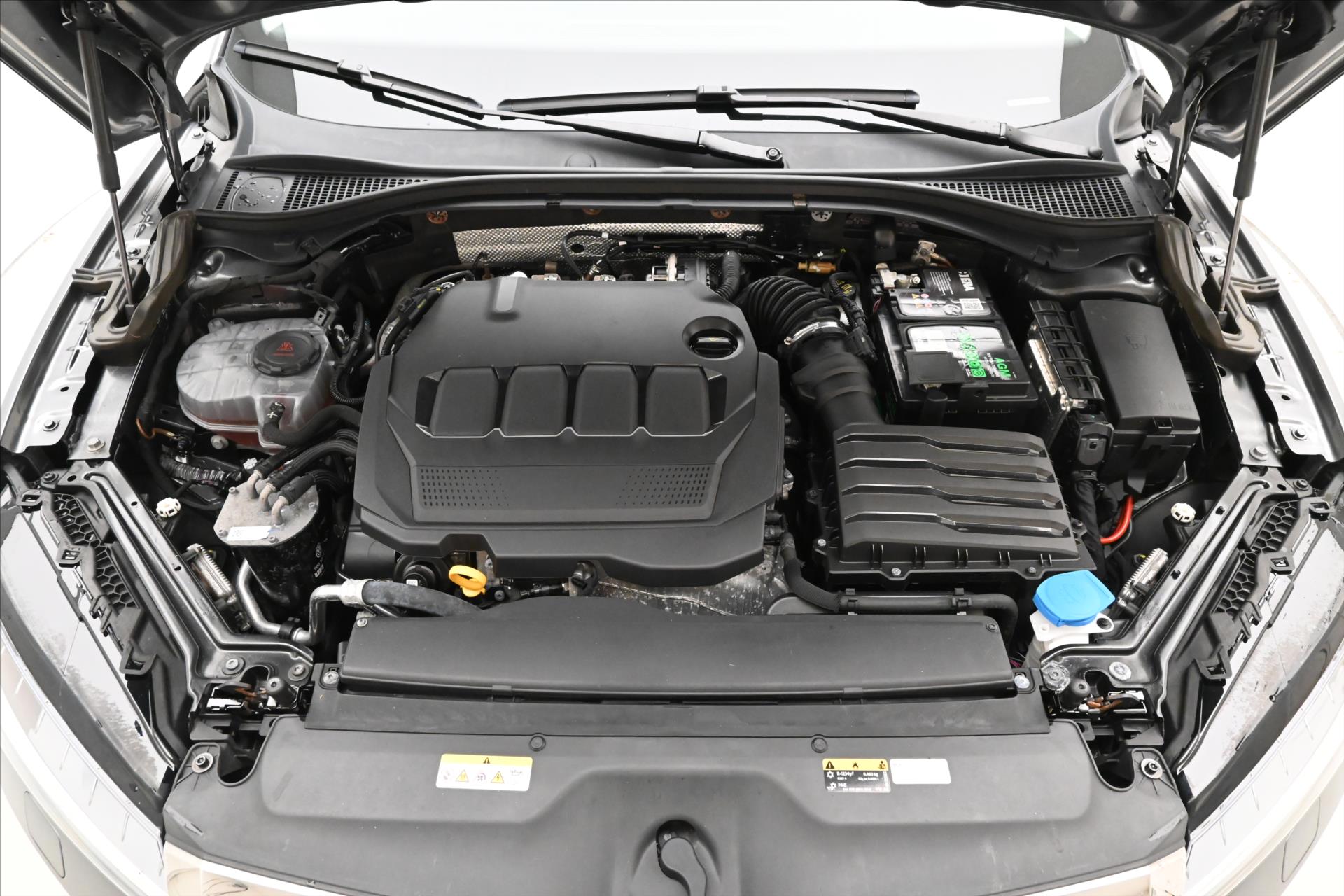Hlavní fotografie vozu Škoda Superb 2,0 TDI 110kW DSG Style Záruka až 5 let (10)
