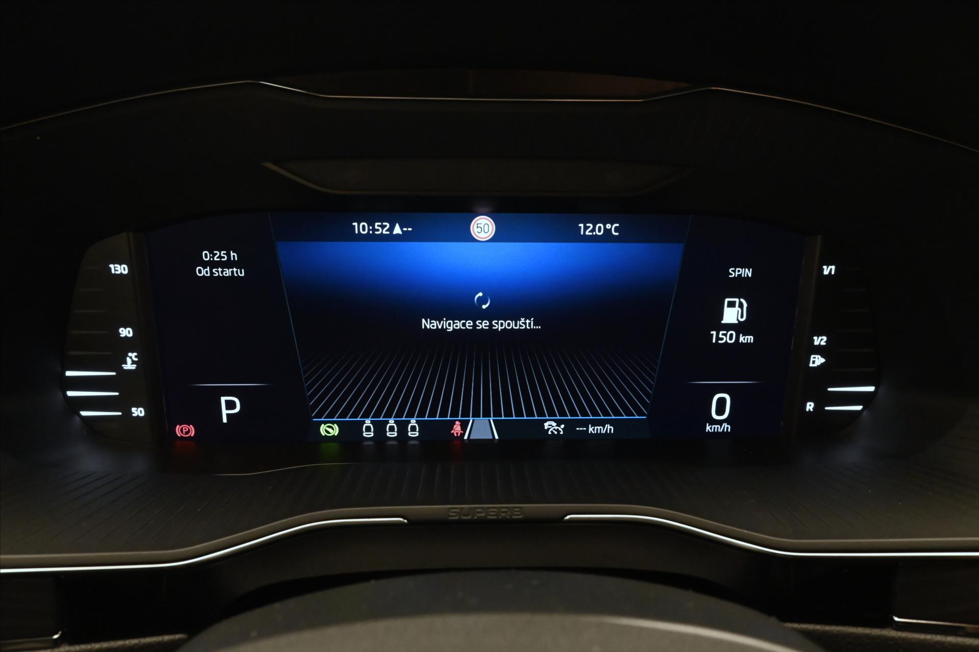 Hlavní fotografie vozu Škoda Superb 2,0 TDI 110 kW DSG Style Záruka až 5 let (16)