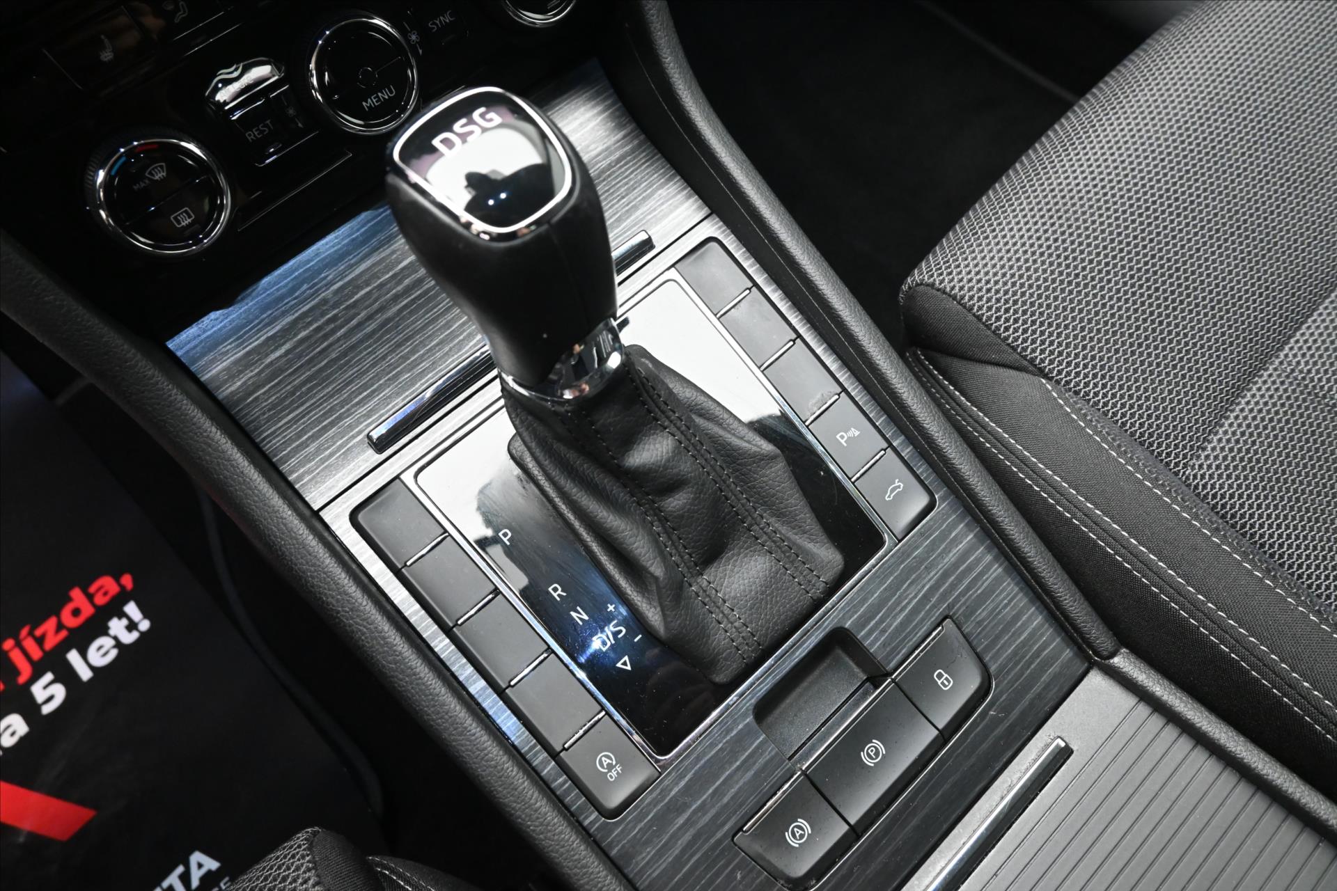 Hlavní fotografie vozu Škoda Superb 2,0 TDI 110 kW DSG Style Záruka až 5 let (23)