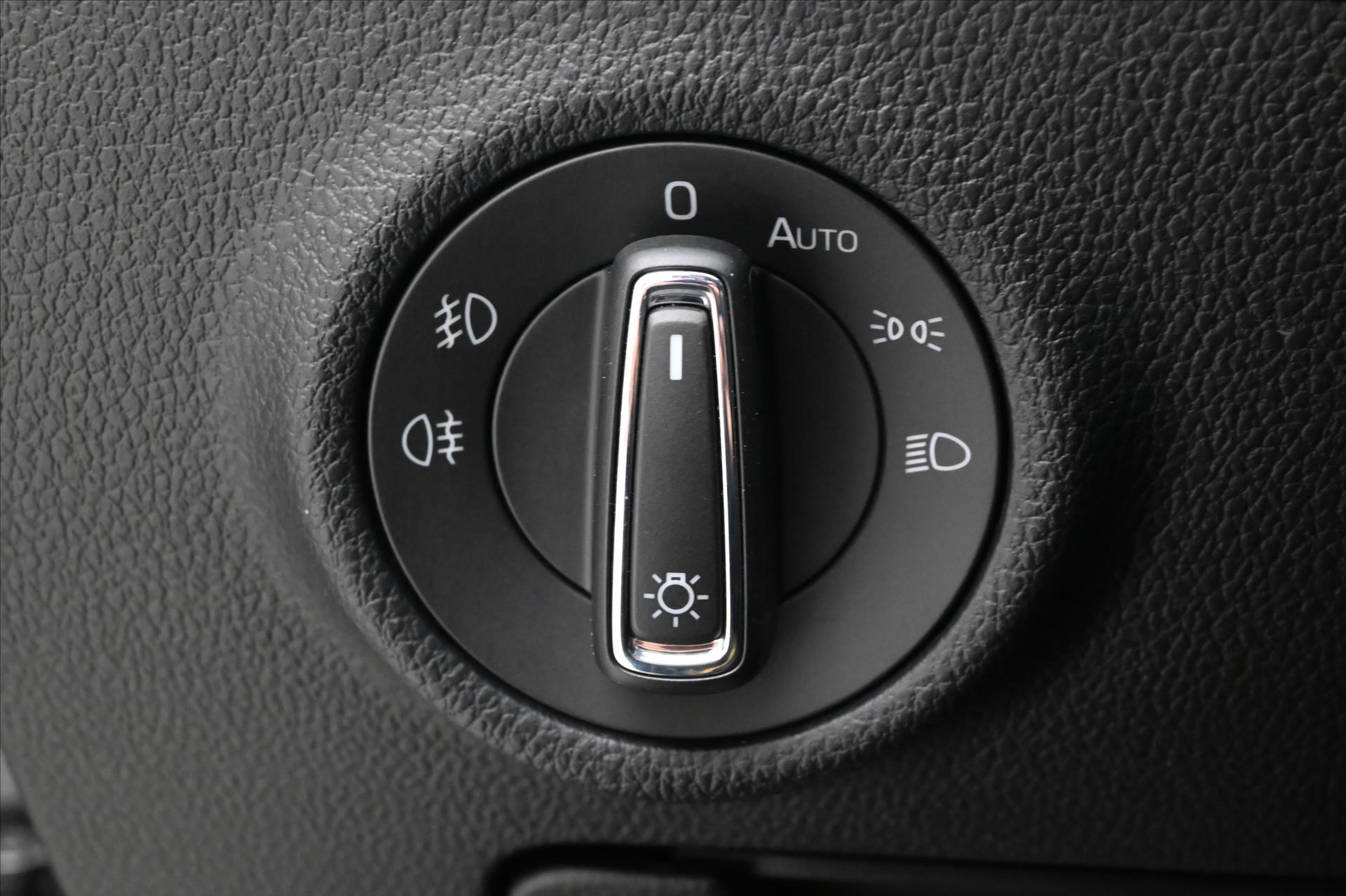 Hlavní fotografie vozu Škoda Superb 2,0 TDI 110 kW DSG Style Záruka až 5 let (27)