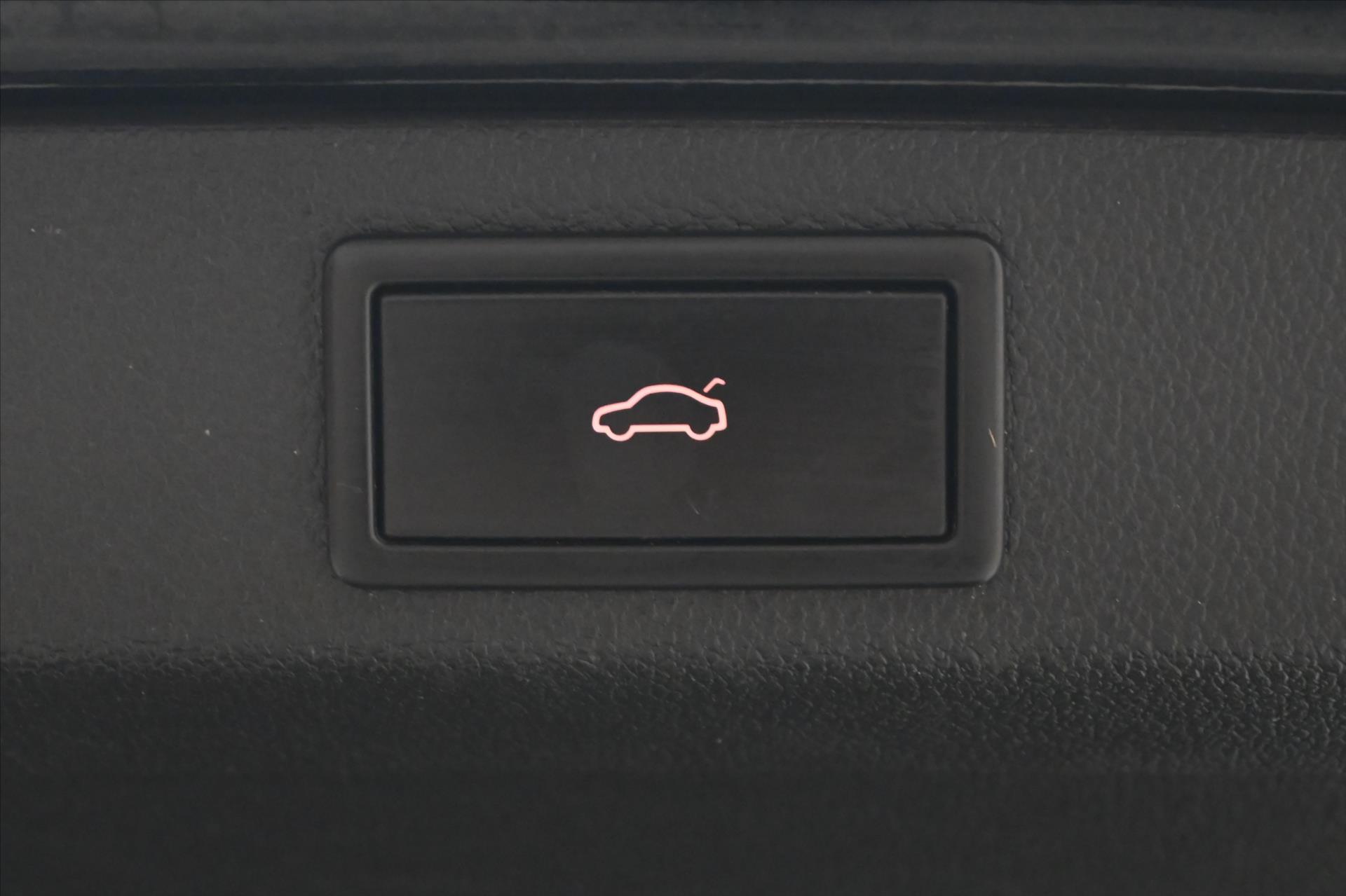 Hlavní fotografie vozu Škoda Superb 2,0 TDI 110 kW DSG Style Záruka až 5 let (28)