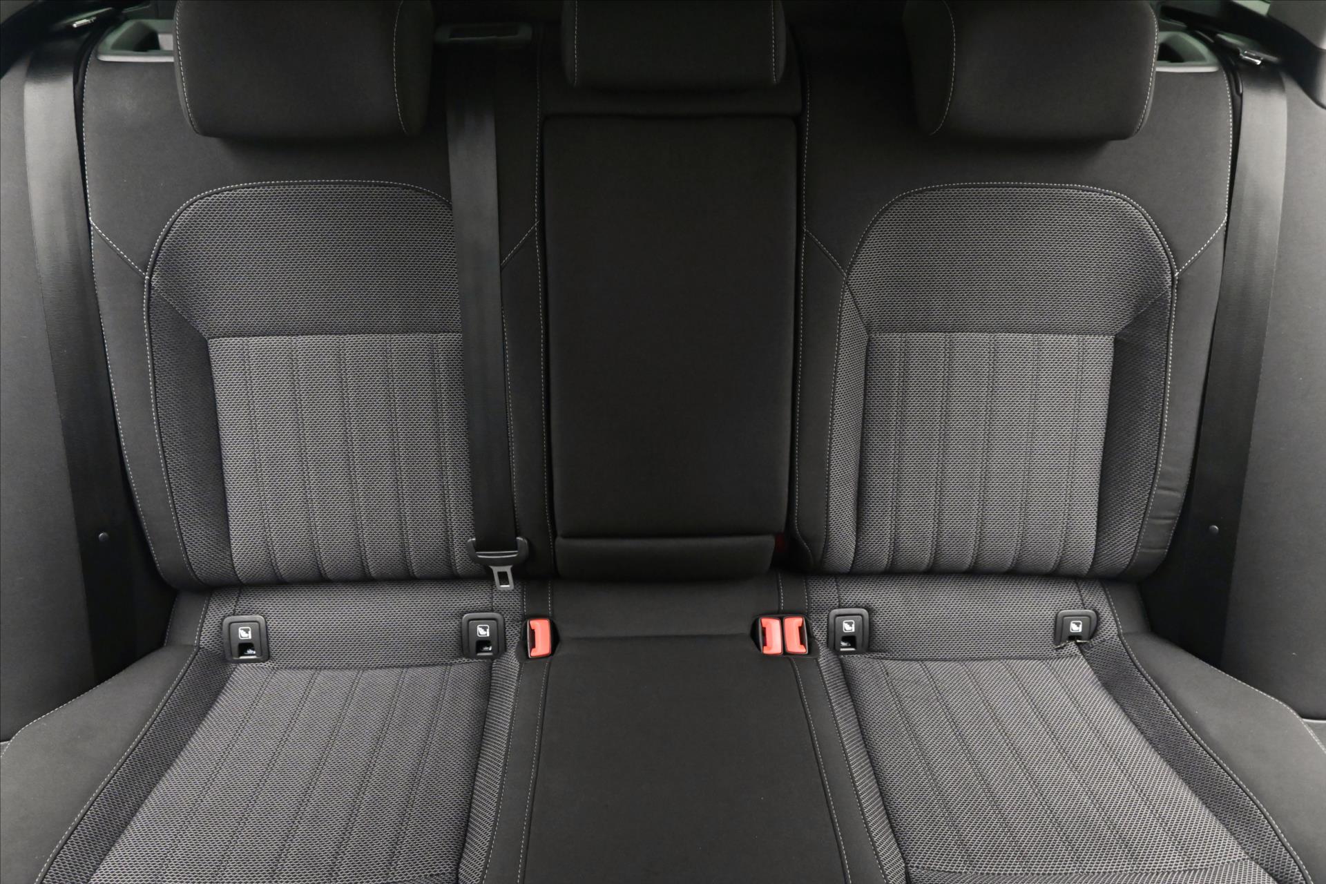 Hlavní fotografie vozu Škoda Superb 2,0 TDI 110 kW DSG Style Záruka až 5 let (29)