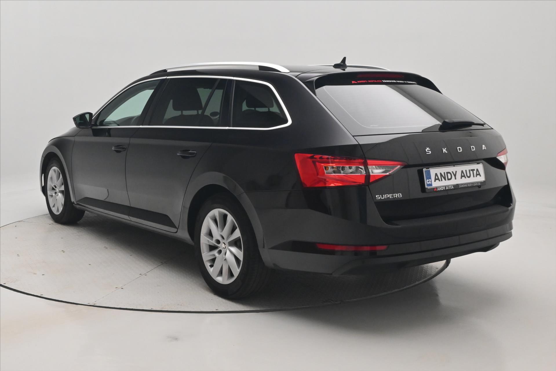 Hlavní fotografie vozu Škoda Superb 2,0 TDI 110 kW DSG Style Záruka až 5 let (7)