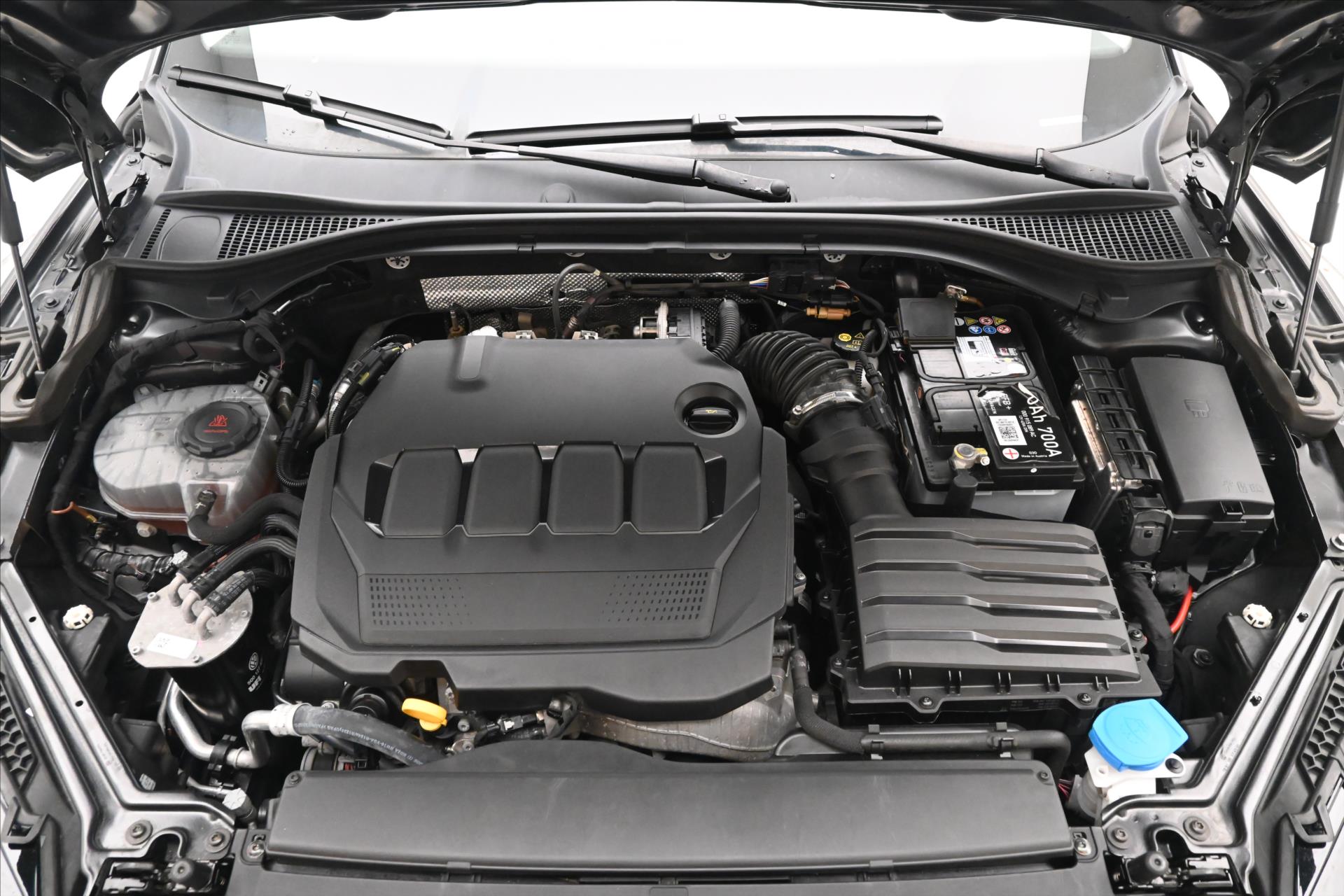 Hlavní fotografie vozu Škoda Superb 2,0 TDI 110 kW DSG Style Záruka až 5 let (9)