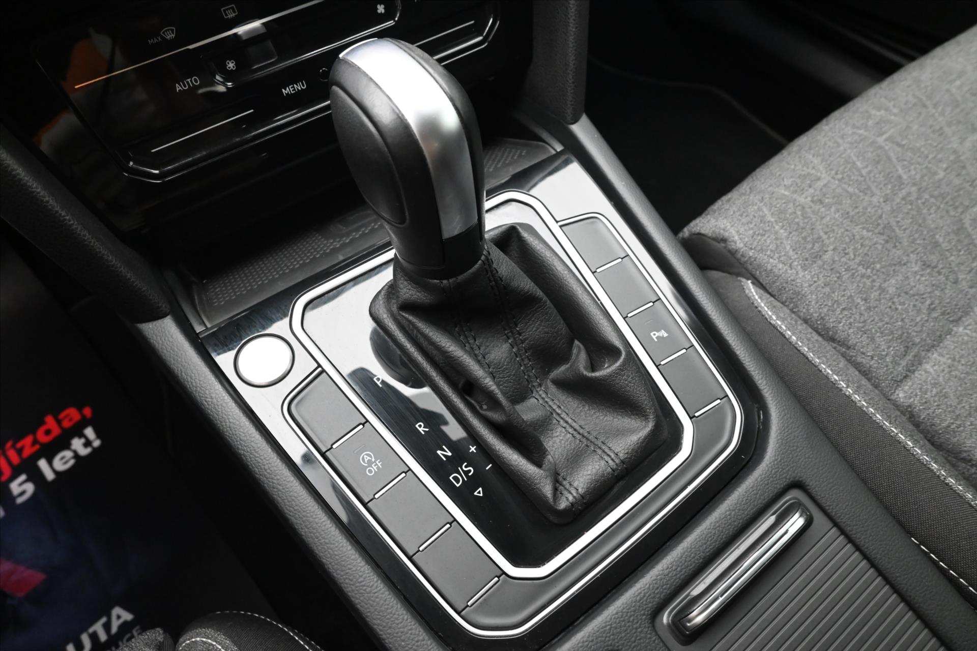 Hlavní fotografie vozu Volkswagen Passat 2,0 TDI 110kW DSG Business Záruka až 5 let (23)