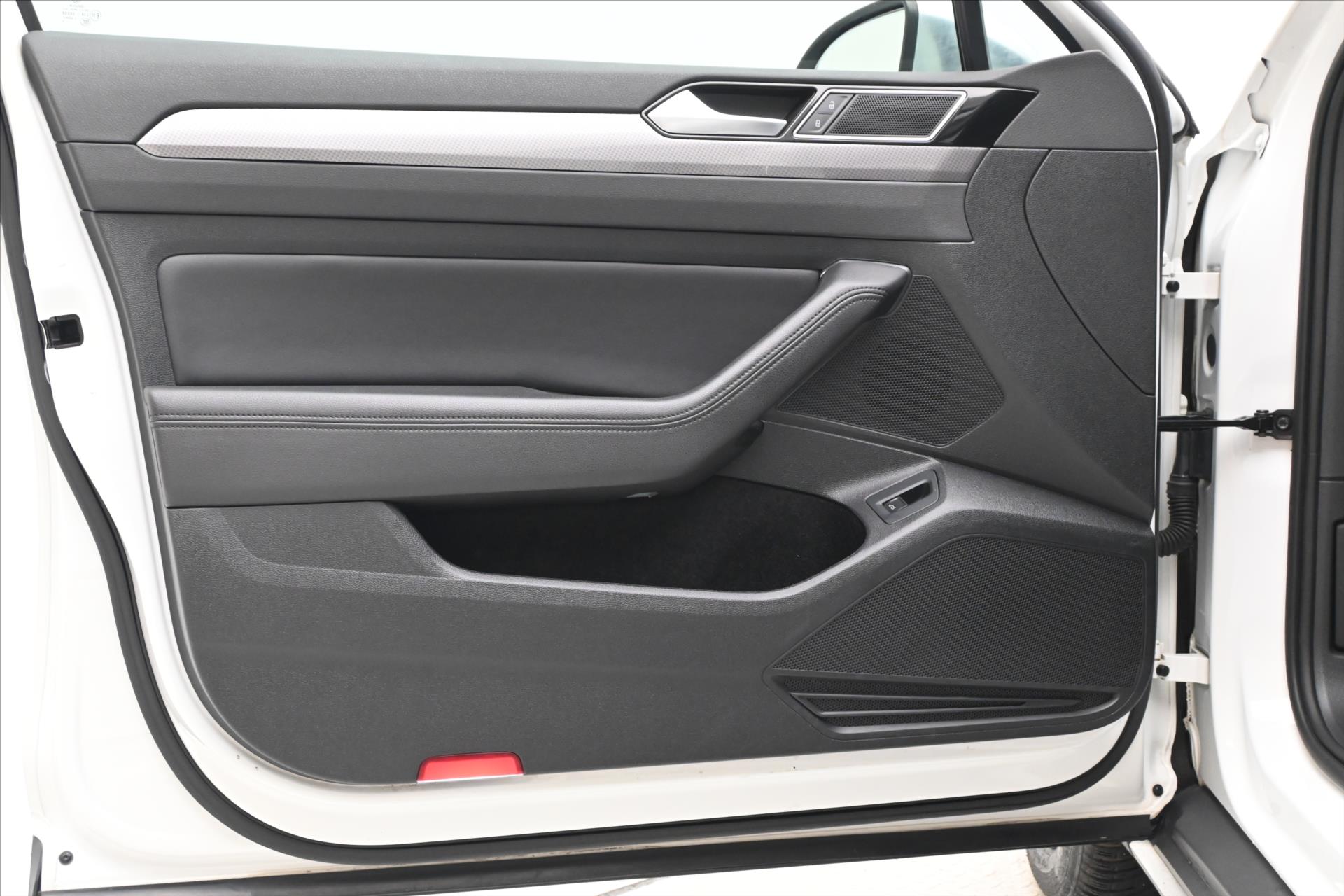 Main photo of the car Volkswagen Passat 2,0 TDI 140kW DSG Alltrack 4Motion Záruka až 5 let (25)