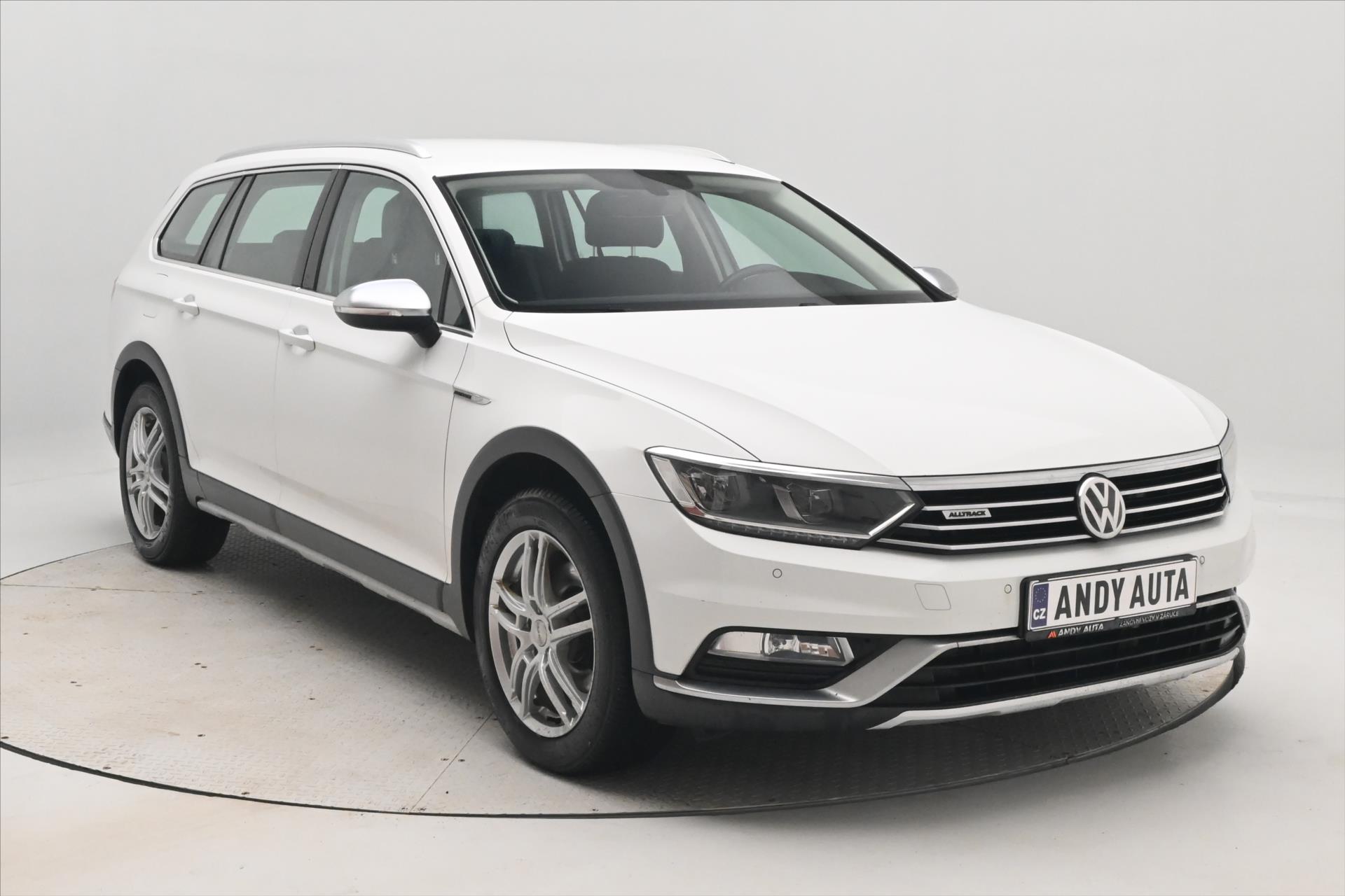 Main photo of the car Volkswagen Passat 2,0 TDI 140kW DSG Alltrack 4Motion Záruka až 5 let (4)
