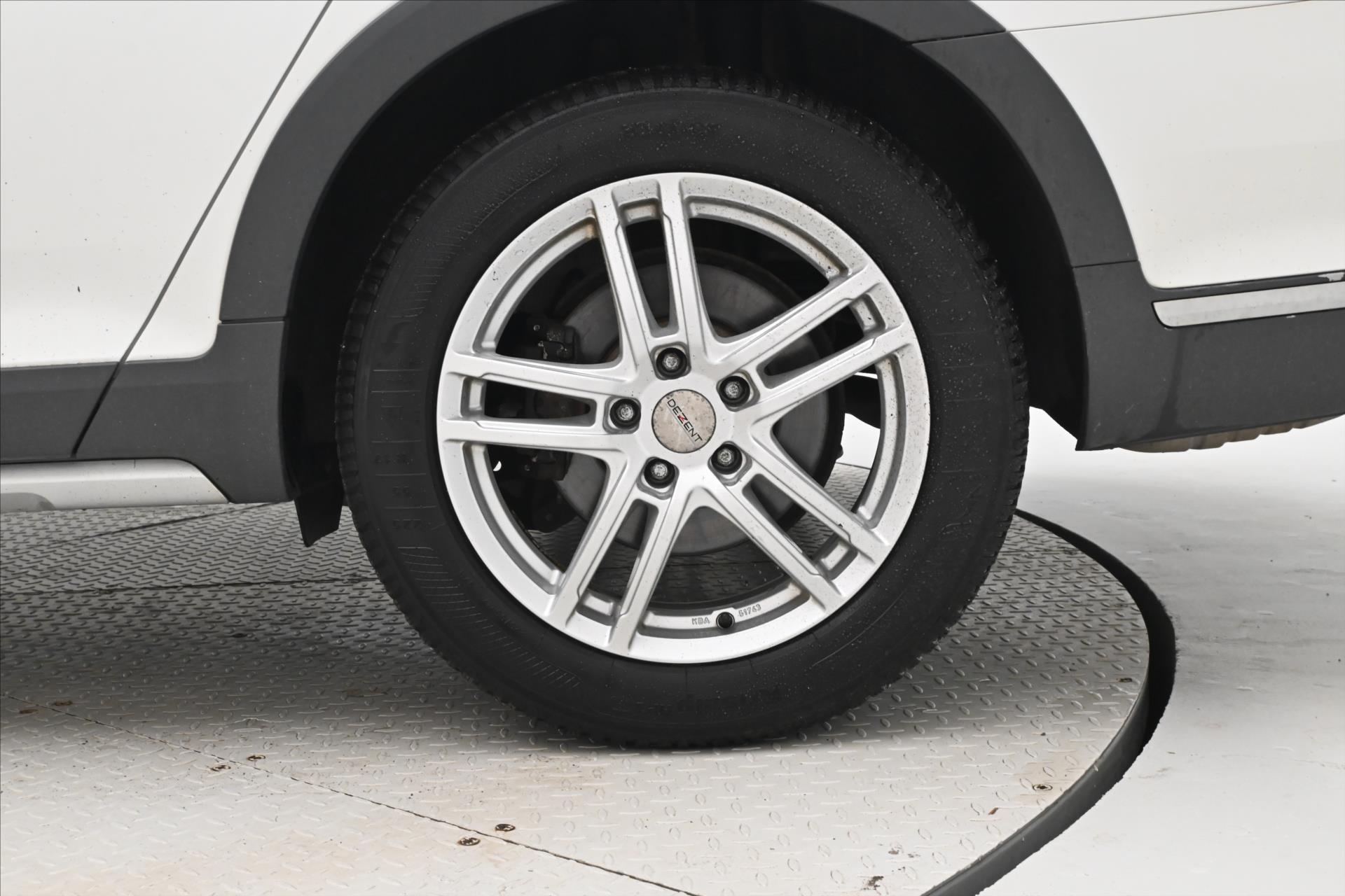 Main photo of the car Volkswagen Passat 2,0 TDI 140kW DSG Alltrack 4Motion Záruka až 5 let (33)