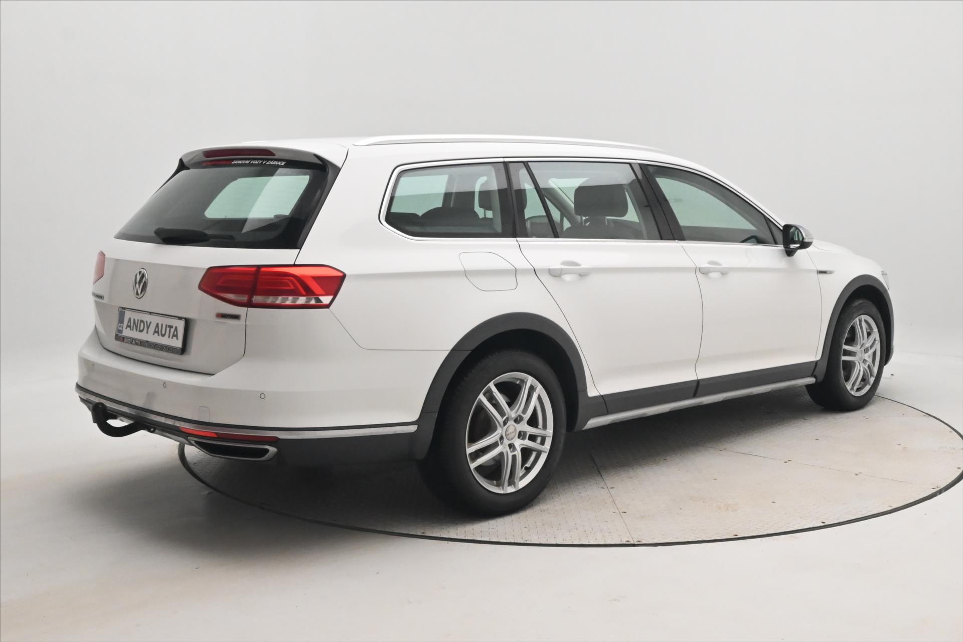 Main photo of the car Volkswagen Passat 2,0 TDI 140kW DSG Alltrack 4Motion Záruka až 5 let (6)