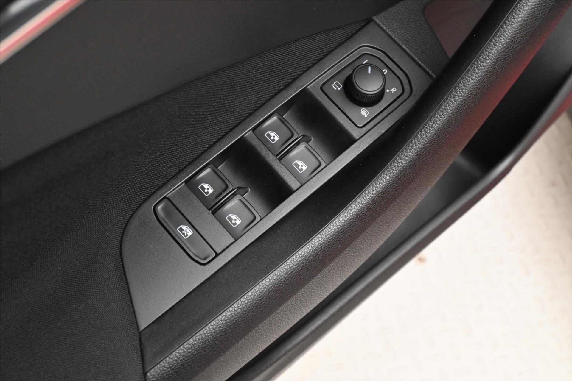 Main photo of the car Skoda Kamiq 1.0 TSI 81 kW Monte Carlo Warranty up to 5 years (26)