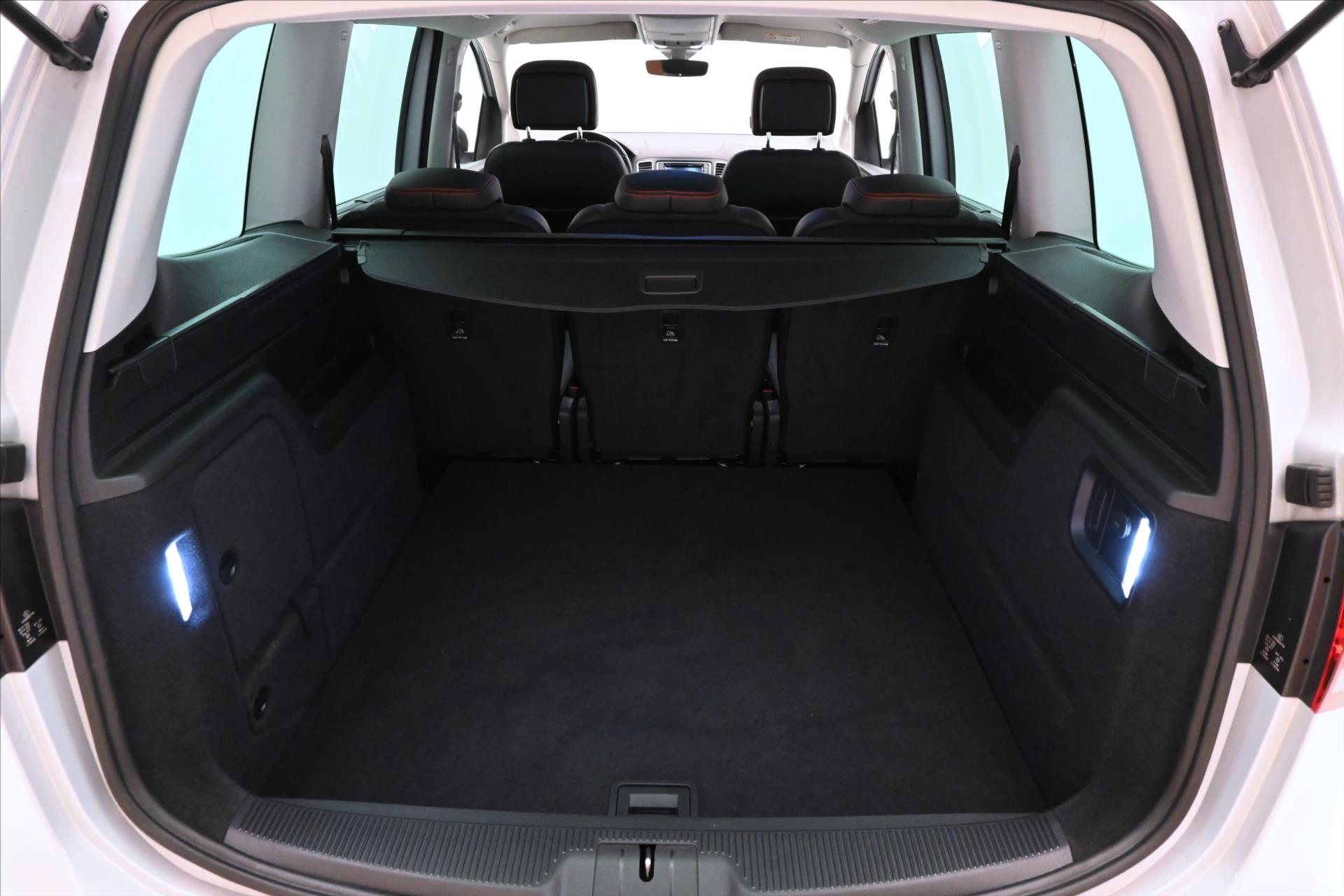 Hlavní fotografie vozu Seat Alhambra 1,4 TSI 110 kW FR-Line Záruka až 5 let (10)