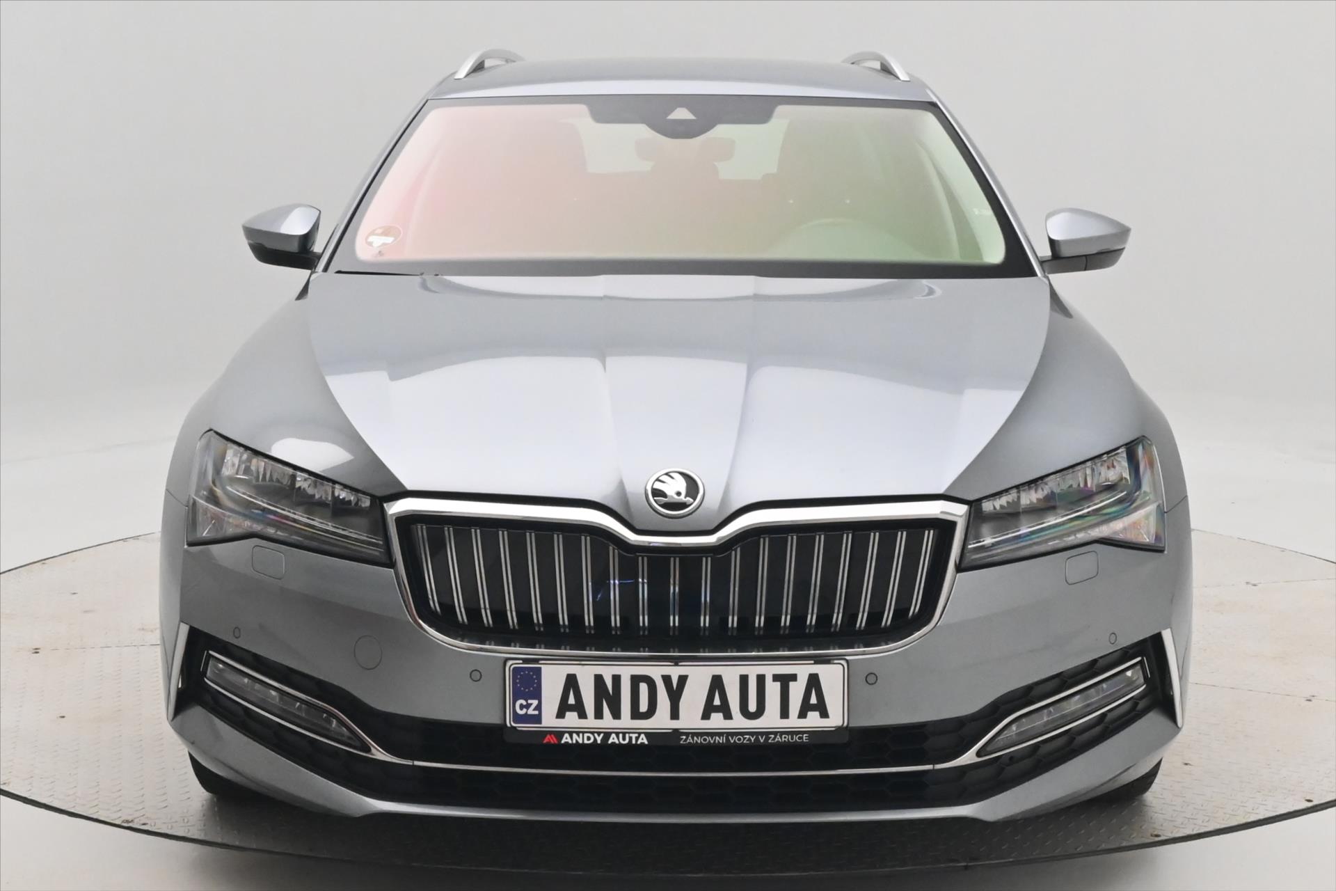 Hlavní fotografie vozu Škoda Superb 1,4 TSI iV 160 kW DSG Style Záruka až 5 let (2)