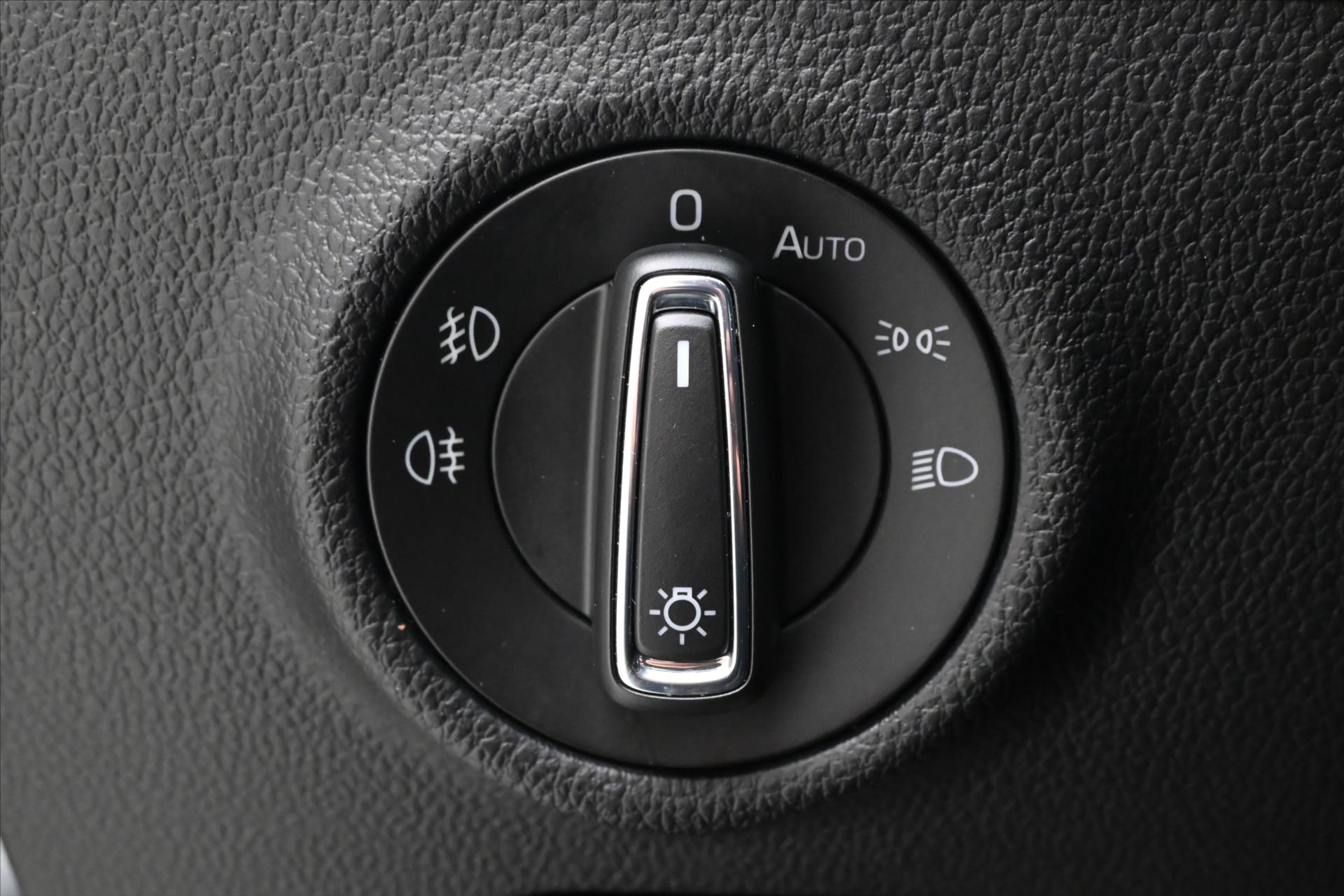 Hlavní fotografie vozu Škoda Superb 1,4 TSI iV 160 kW DSG Style Záruka až 5 let (27)