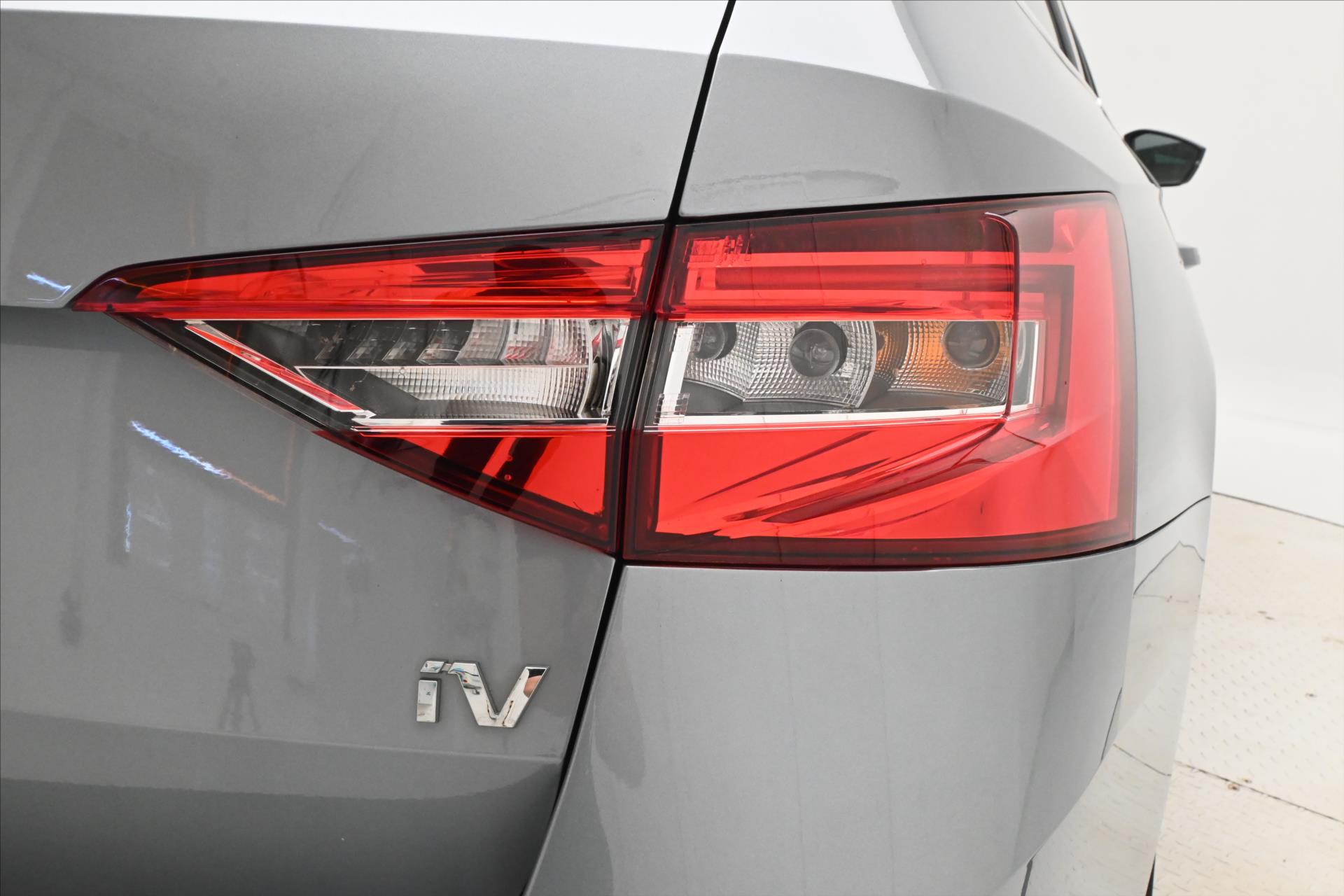 Hlavní fotografie vozu Škoda Superb 1,4 TSI iV 160 kW DSG Style Záruka až 5 let (30)