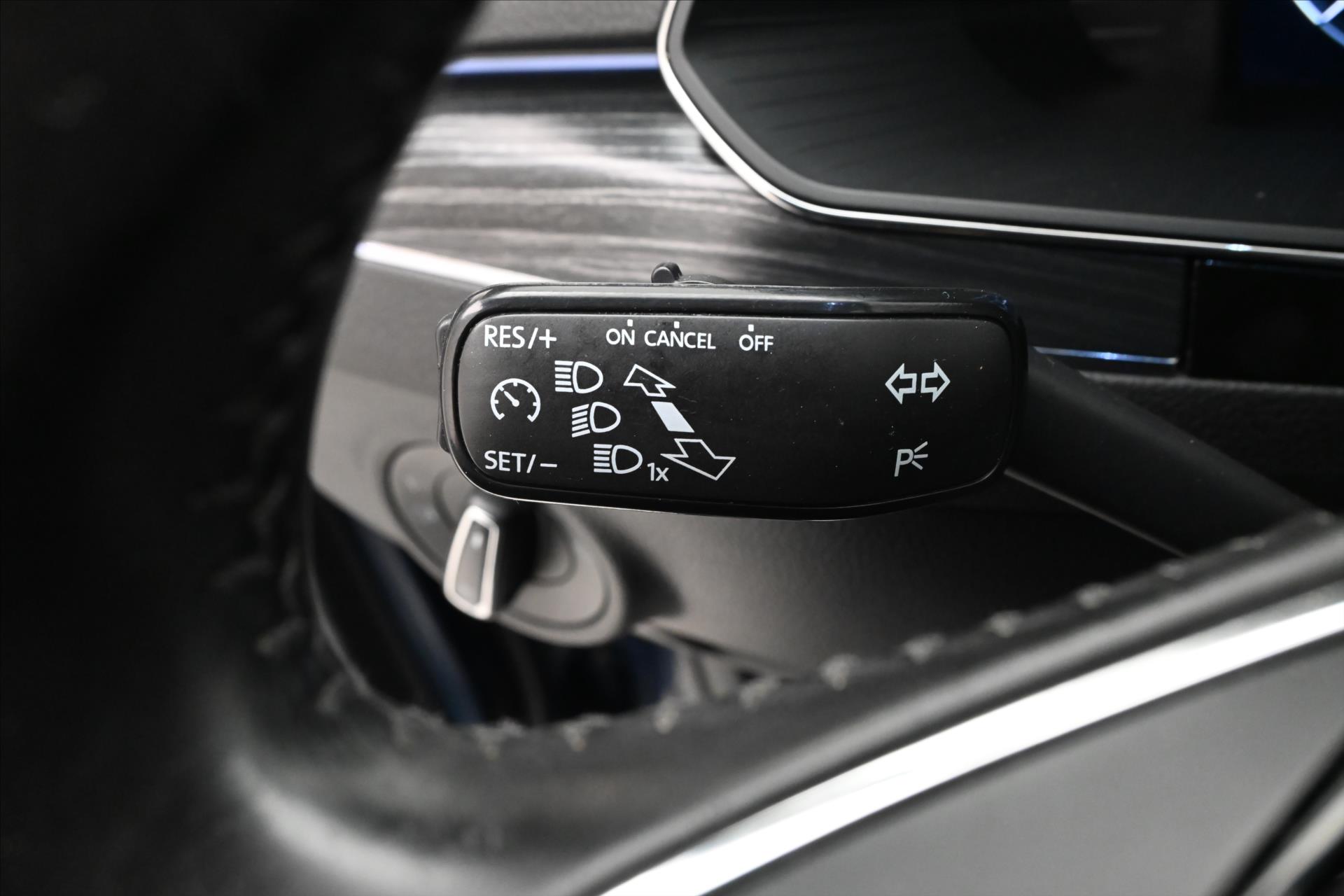 Main photo of the car Skoda Superb 2.0 TDI 110 kW DSG Style Warranty up to 5 years (23)
