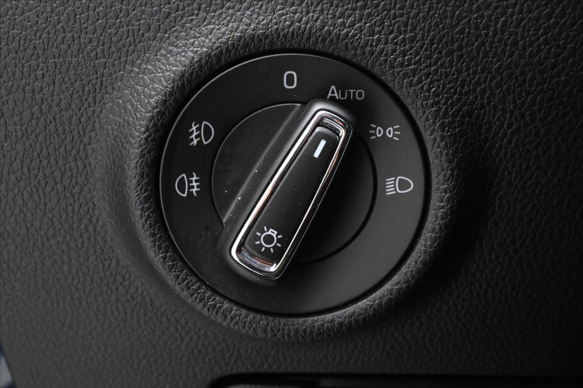 Main photo of the car Skoda Superb 2.0 TDI 110 kW DSG Style Warranty up to 5 years (26)