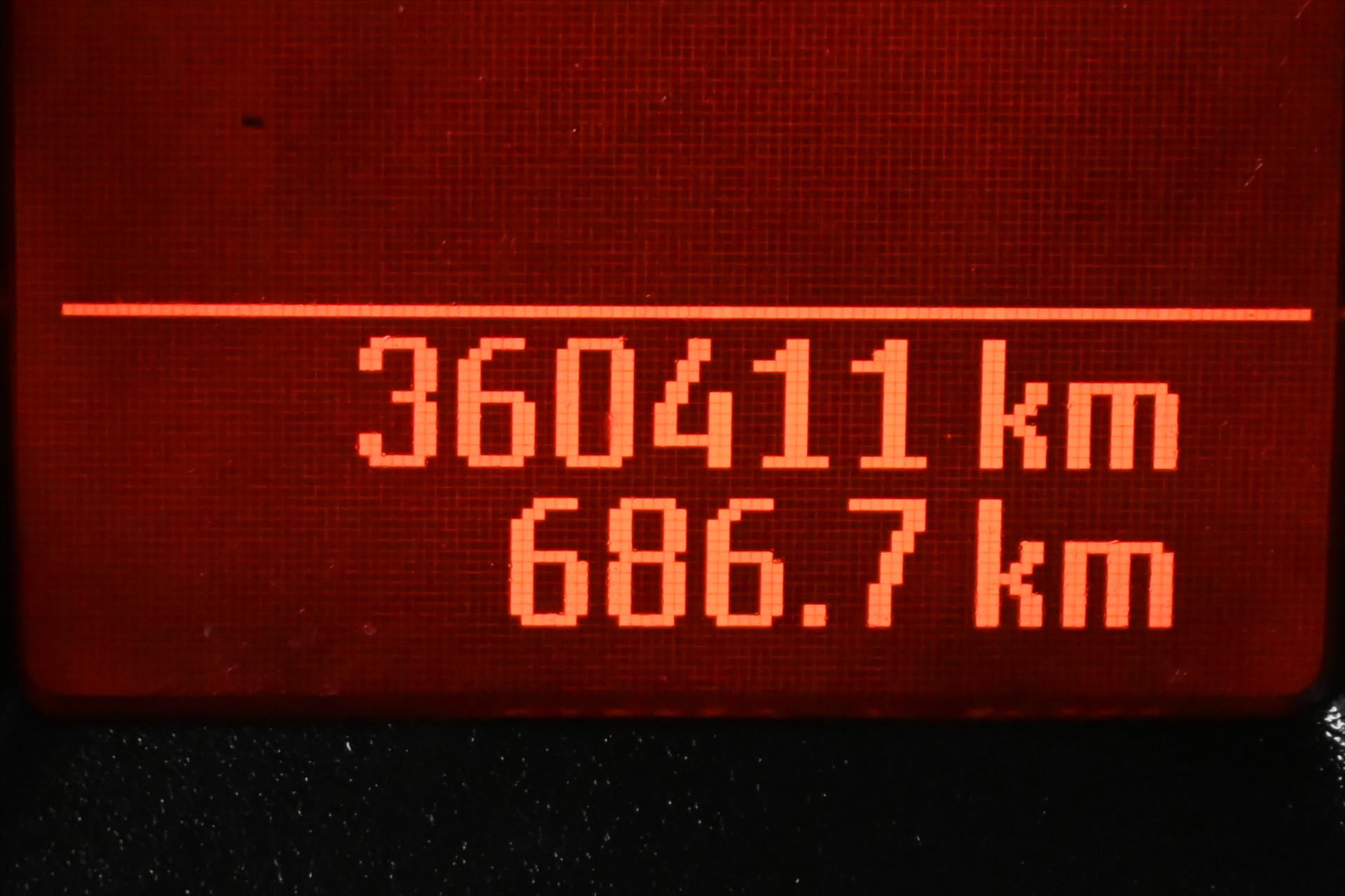 Hlavní fotografie vozu Ford Galaxy 2,0 TDCi 96 kW 7 Míst (17)