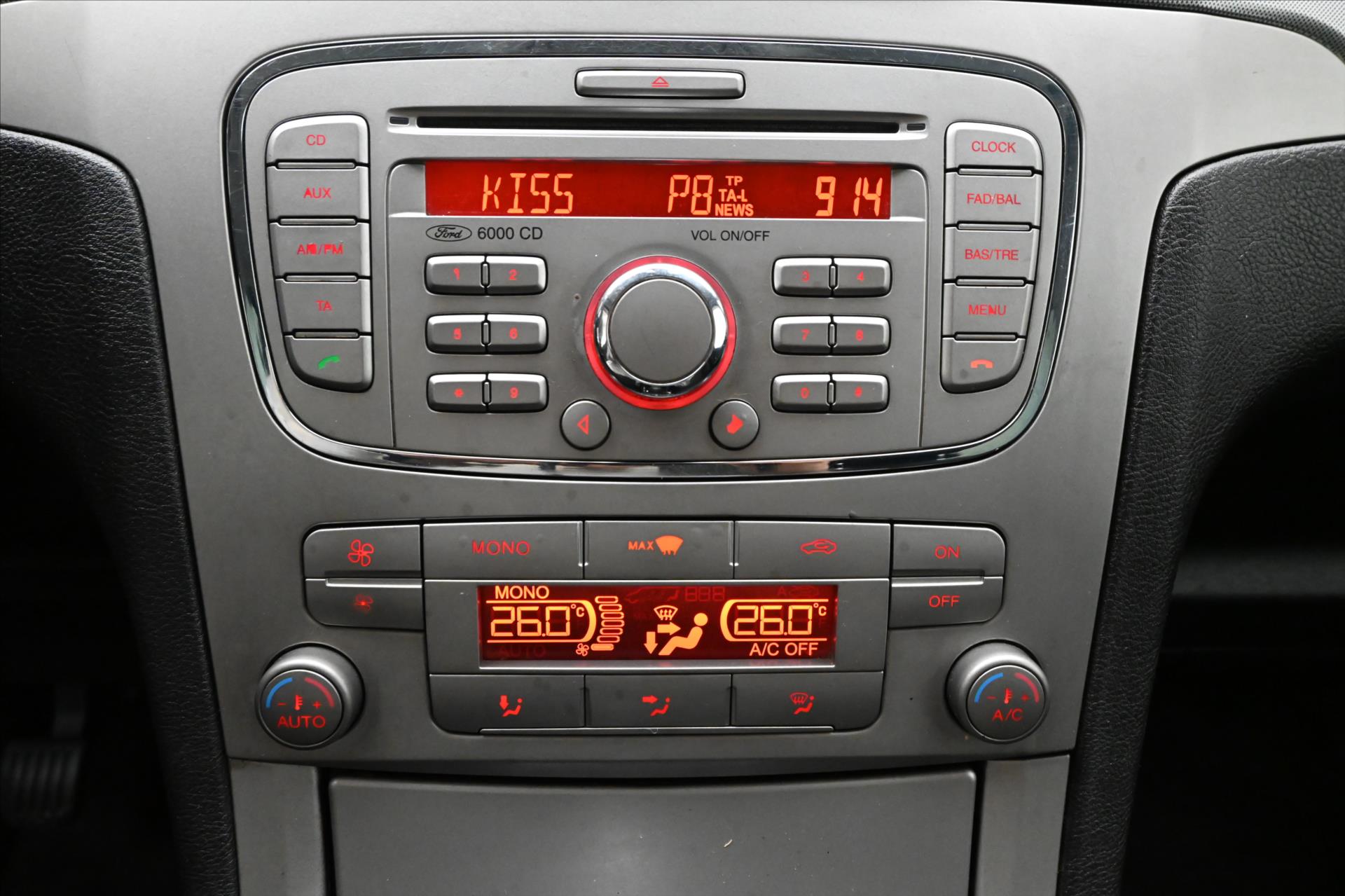 Hlavní fotografie vozu Ford Galaxy 2,0 TDCi 96 kW 7 Míst (19)