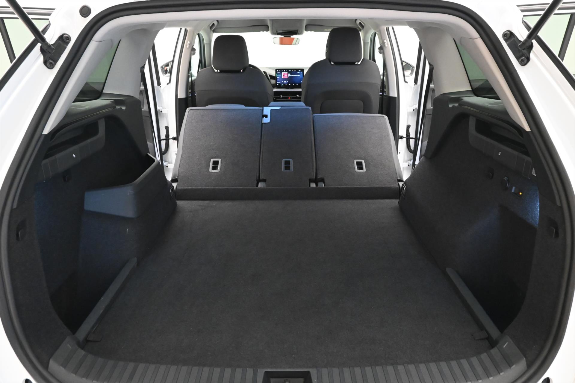 Hlavní fotografie vozu Škoda Kodiaq 2,0 TDI 142 kW Selection 4x4 TAŽNÉ Záruka až 5 let (11)