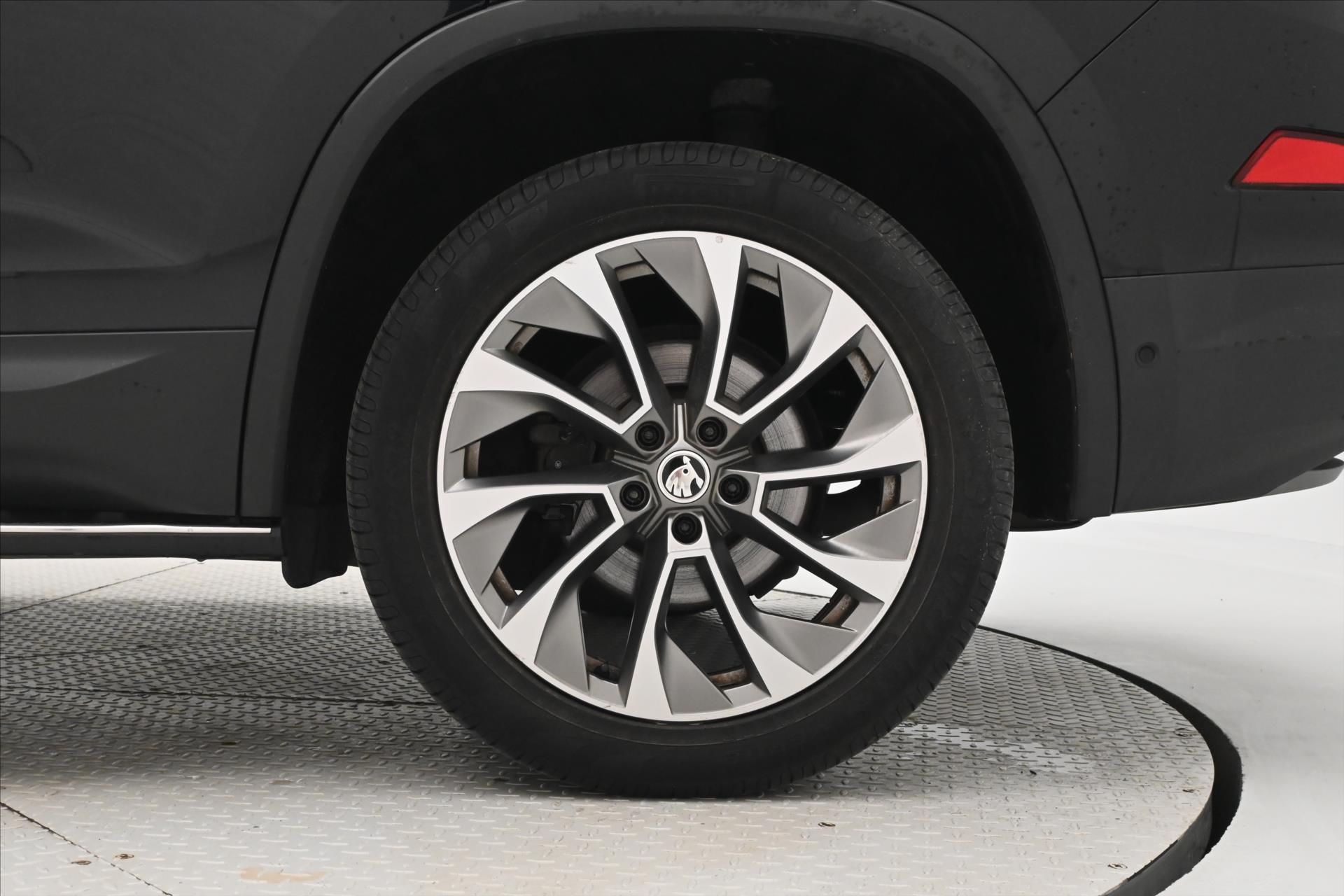 Hlavní fotografie vozu Škoda Kodiaq 2,0 TDI 147 kW DSG 4x4 CLEER Záruka až 5 let (33)