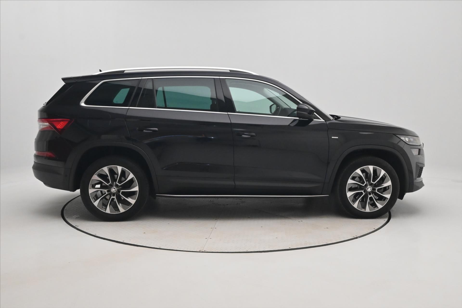 Hlavní fotografie vozu Škoda Kodiaq 2,0 TDI 147 kW DSG 4x4 CLEER Záruka až 5 let (4)