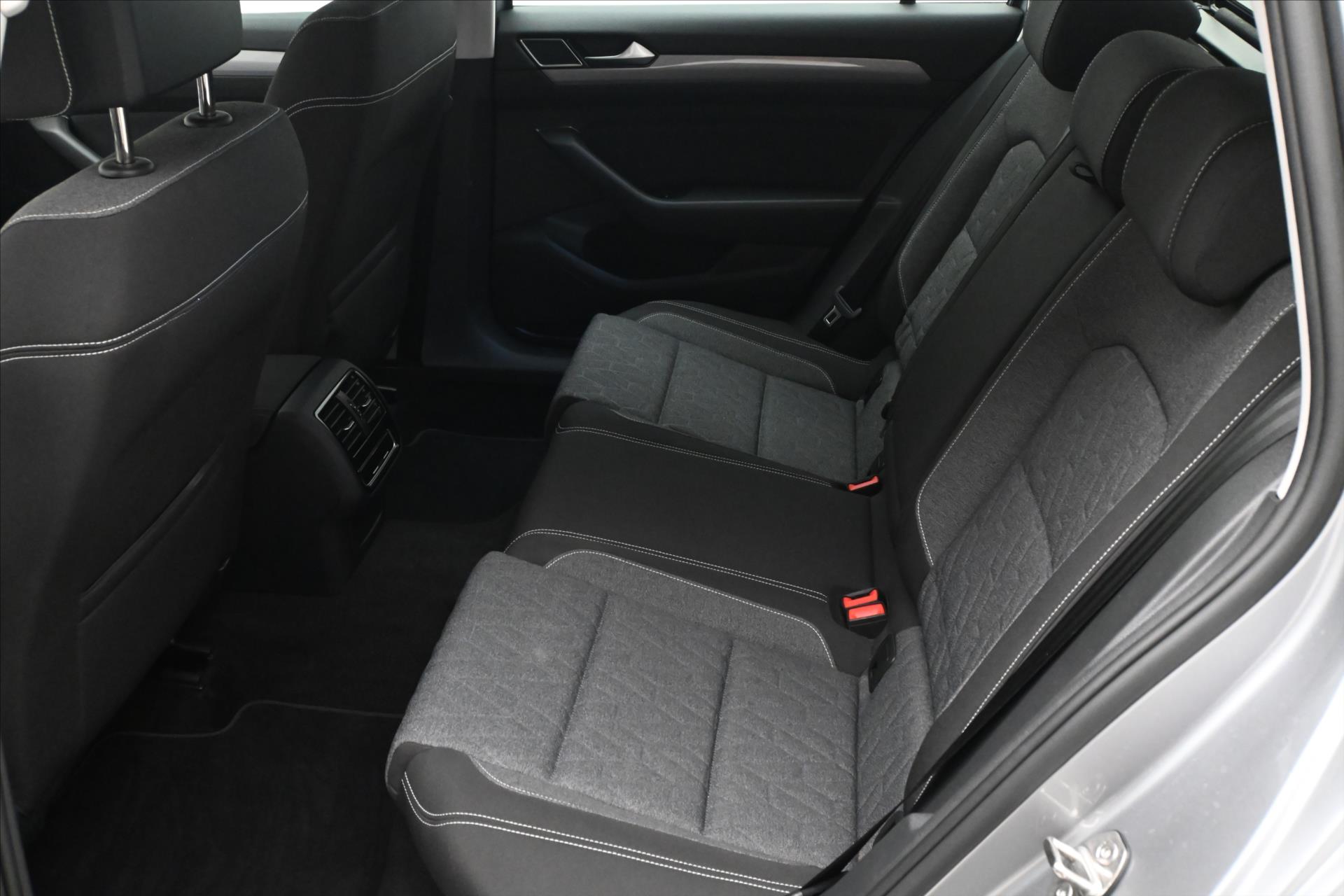 Hlavní fotografie vozu Volkswagen Passat 2,0 TDI 110 kW DSG Business Záruka až 5 let (14)