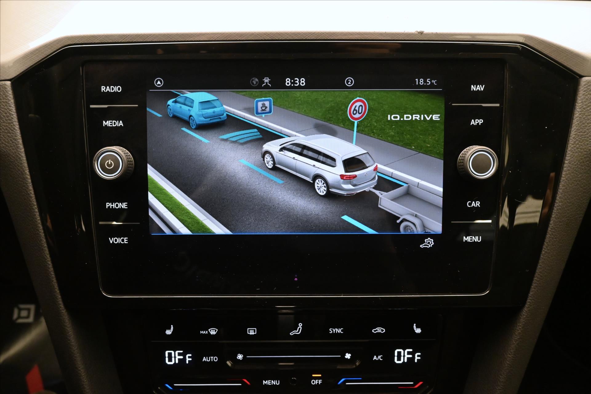 Hlavní fotografie vozu Volkswagen Passat 2,0 TDI 110 kW DSG Business Záruka až 5 let (19)