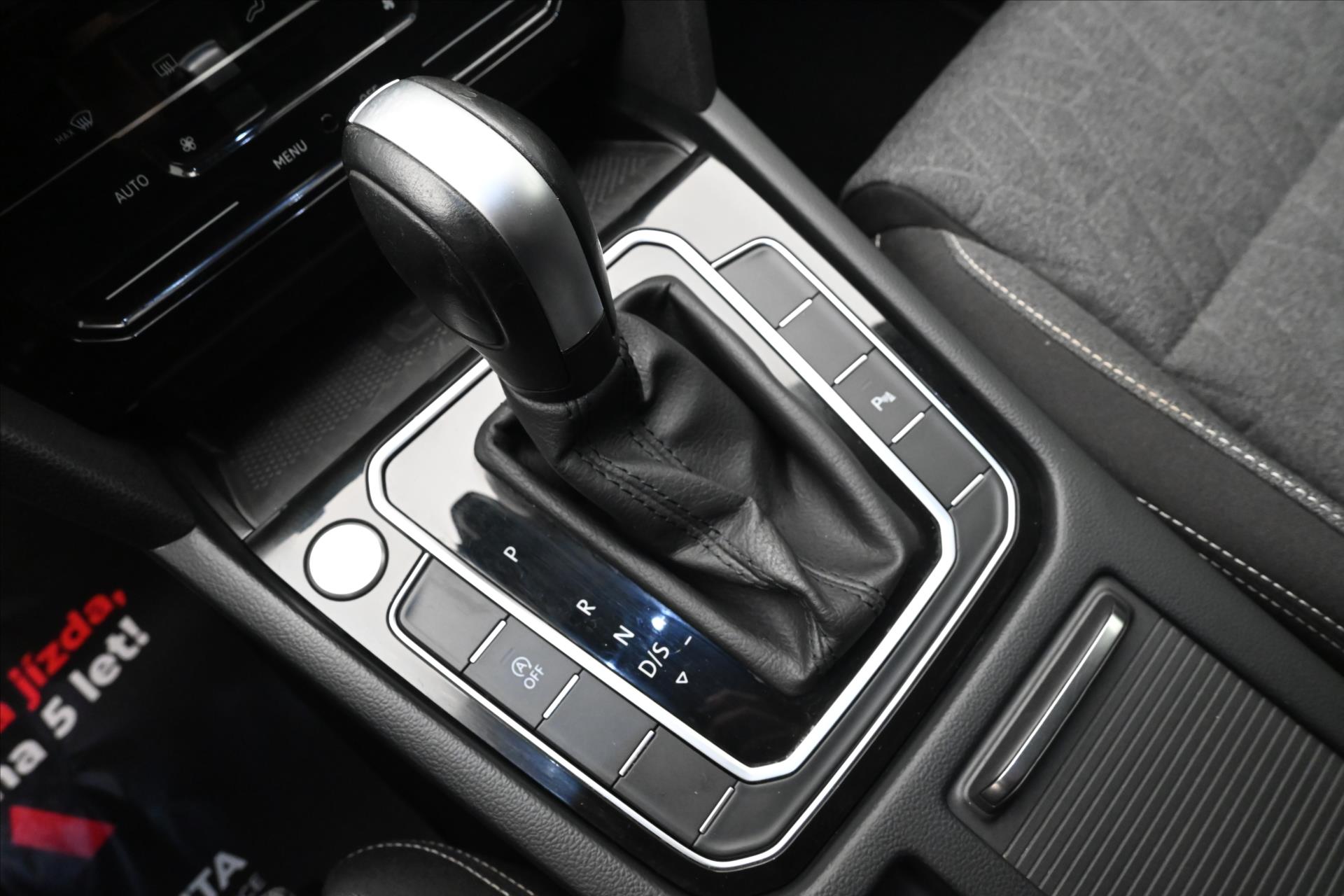 Hlavní fotografie vozu Volkswagen Passat 2,0 TDI 110 kW DSG Business Záruka až 5 let (23)