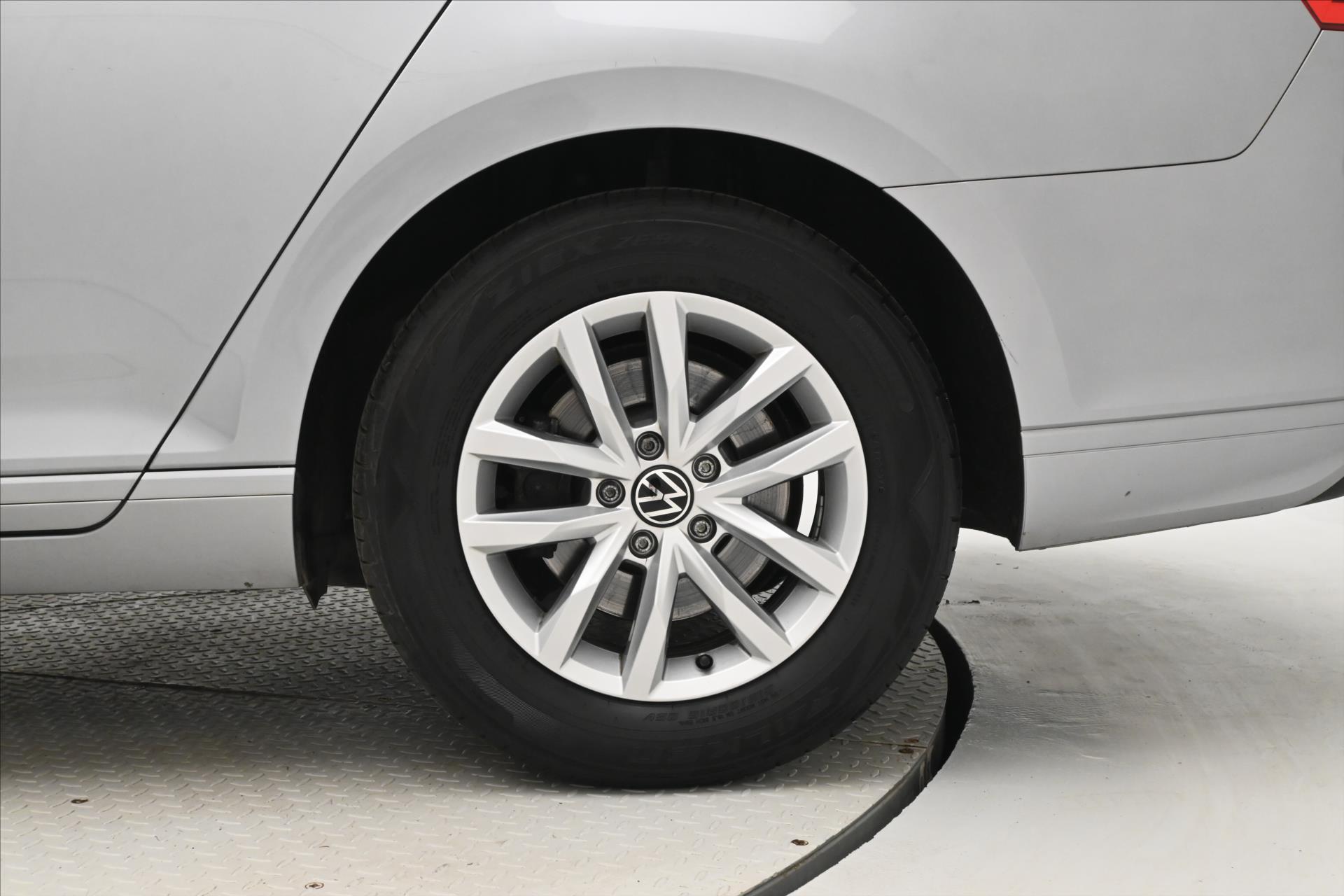 Hlavní fotografie vozu Volkswagen Passat 2,0 TDI 110 kW DSG Business Záruka až 5 let (32)