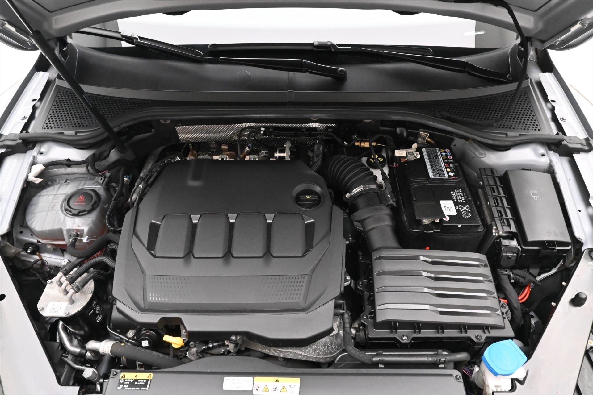 Hlavní fotografie vozu Volkswagen Passat 2,0 TDI 110 kW DSG Business Záruka až 5 let (9)