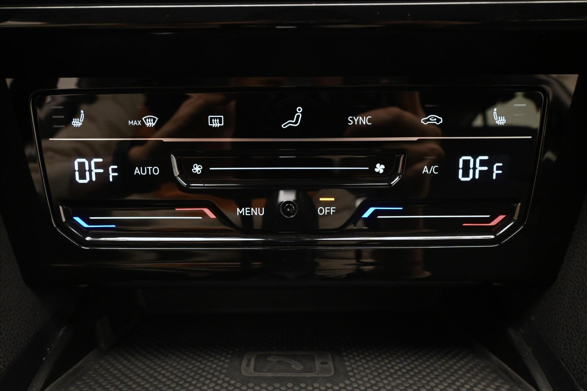 Hlavní fotografie vozu Volkswagen Passat 2,0 TDI 110 kW DSG Business Záruka až 5 let (21)