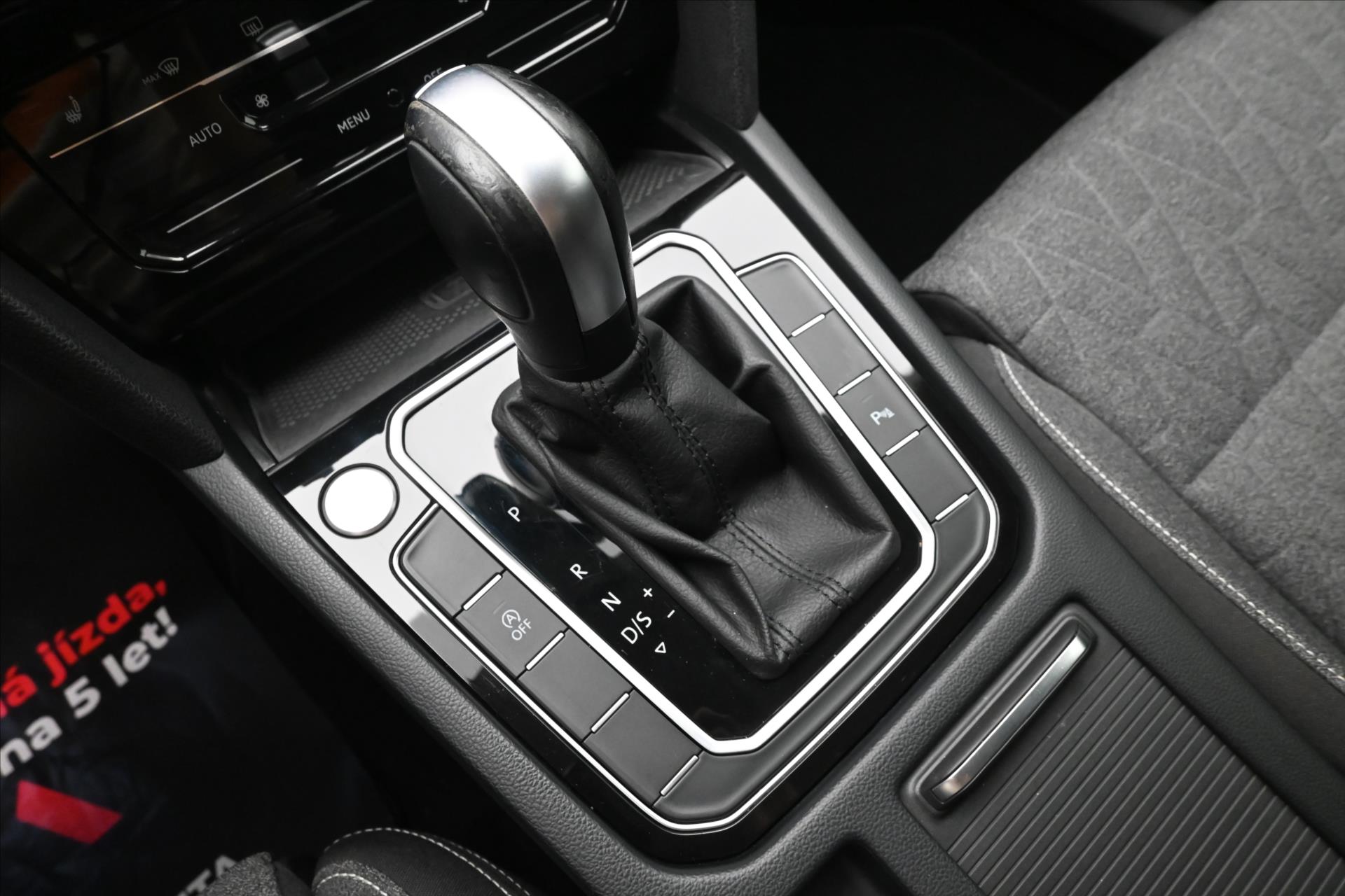 Hlavní fotografie vozu Volkswagen Passat 2,0 TDI 110 kW DSG Business Záruka až 5 let (23)