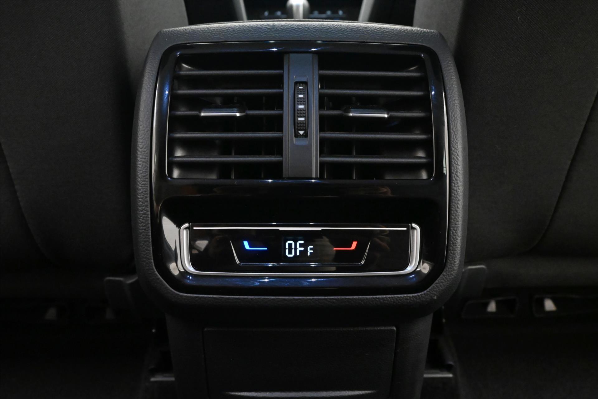 Hlavní fotografie vozu Volkswagen Passat 2,0 TDI 110KW DSG BUSINESS Záruka až 5 let (22)