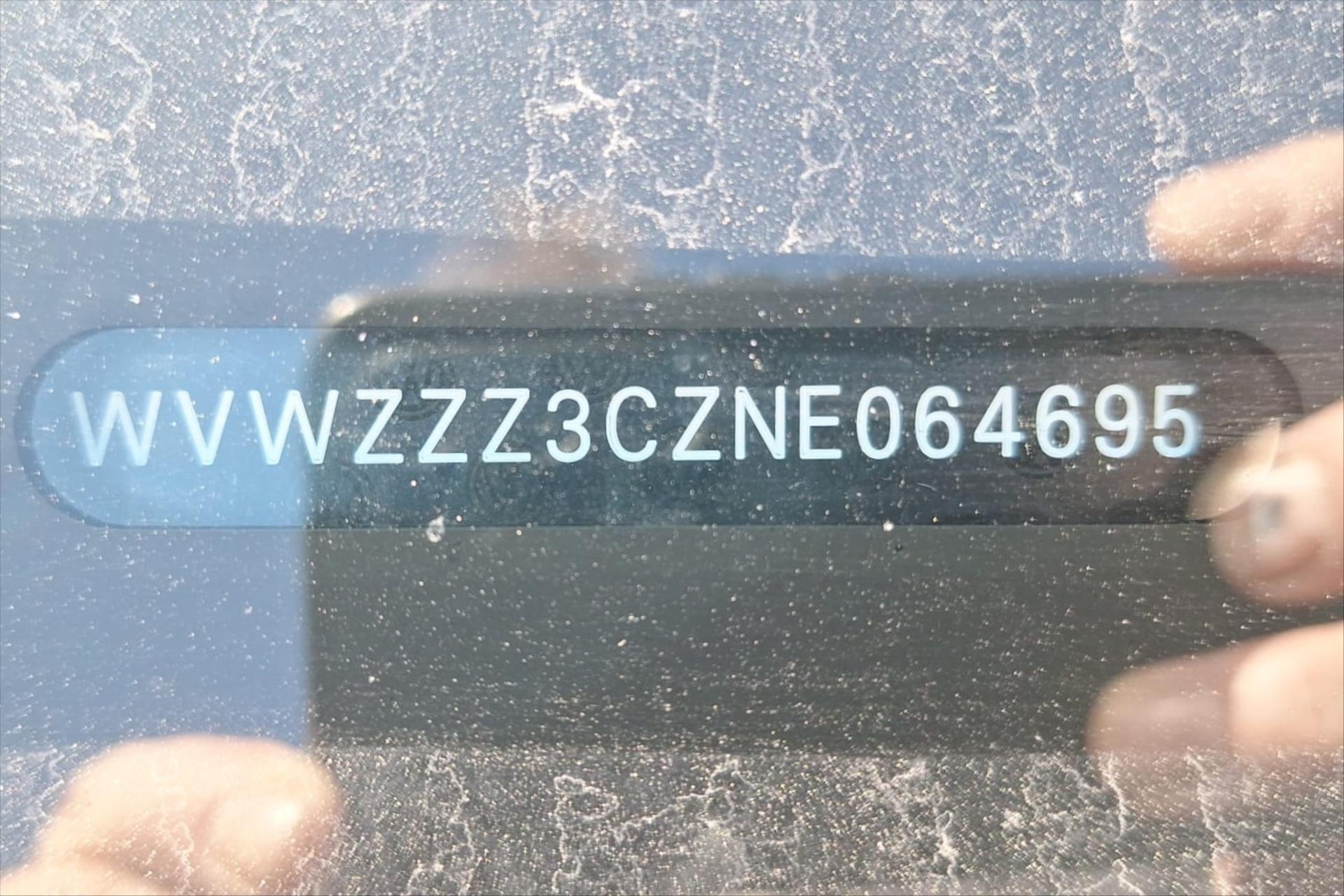 Hlavní fotografie vozu Volkswagen Passat 2,0 TDI 110 kW DSG BUSINESS VŮZ PŘIPRAVUJEME K PRODEJI (2)