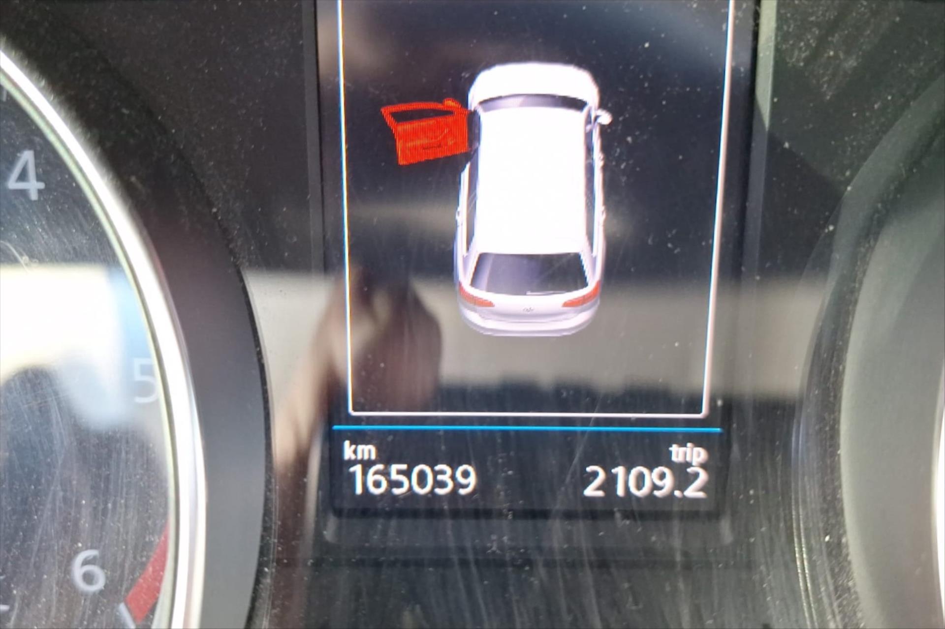 Hlavní fotografie vozu Volkswagen Passat 2,0 TDI 110KW DSG BUSINESS VŮZ PŘIPRAVUJEME K PRODEJI (3)