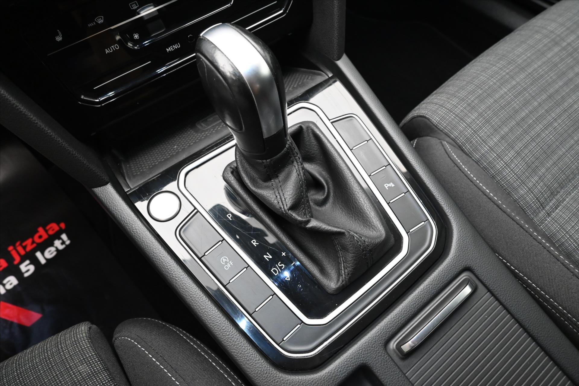 Hlavní fotografie vozu Volkswagen Passat 2,0 TDI 110kW DSG Business Záruka ža 5 let (23)