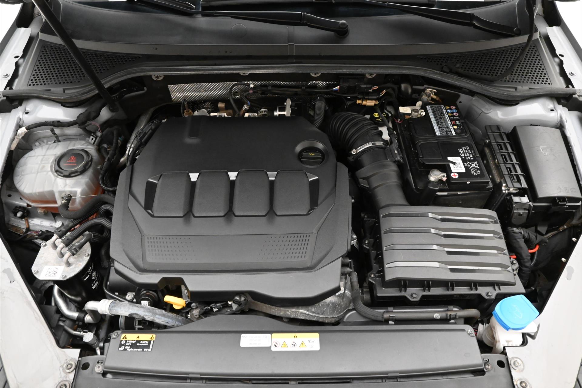 Hlavní fotografie vozu Volkswagen Passat 2,0 TDI 110kW DSG Business Záruka ža 5 let (9)