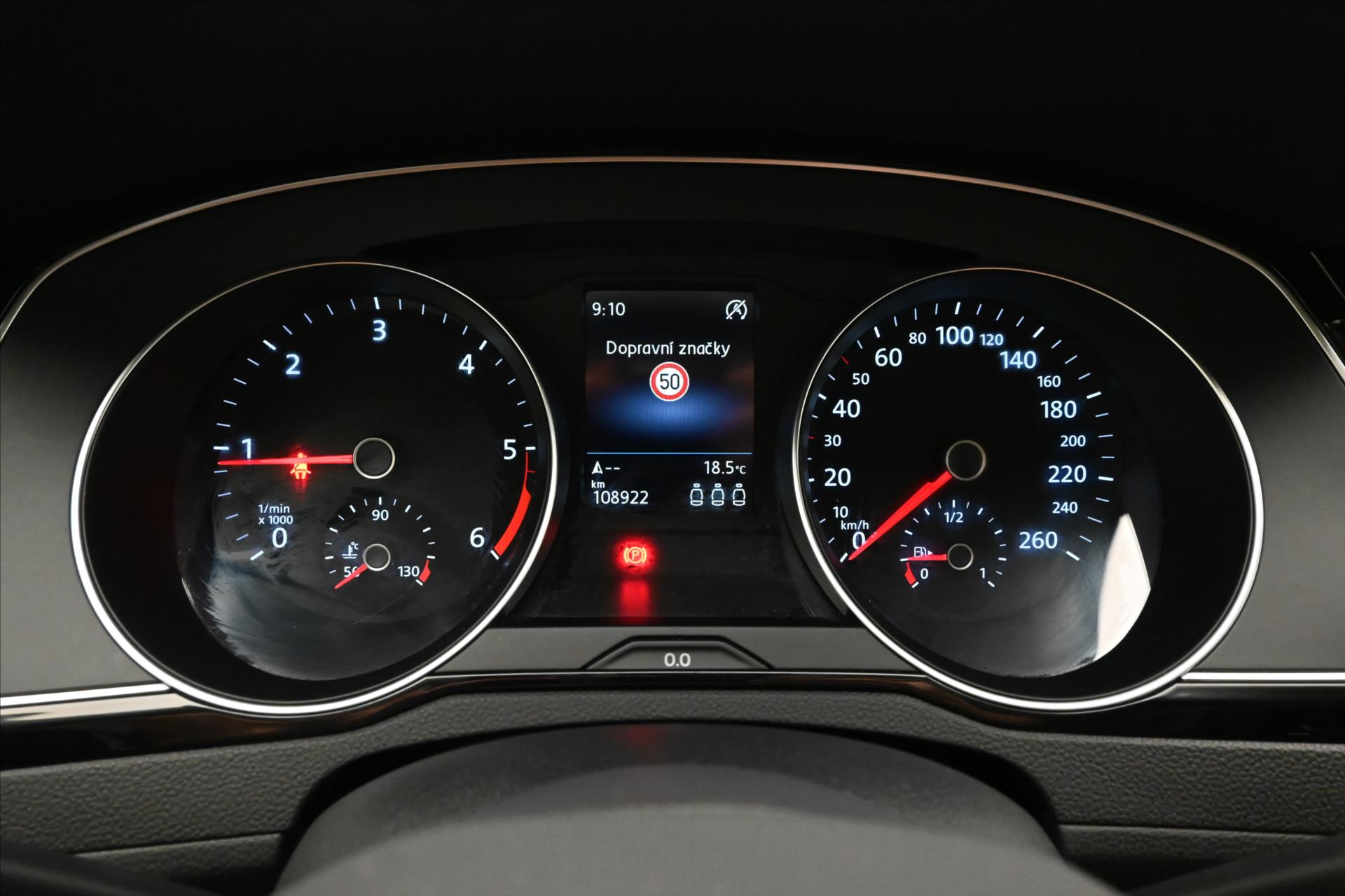 Main photo of the car Volkswagen Passat 2.0 TDI 110 kW Business Warranty up to 5 years (16)