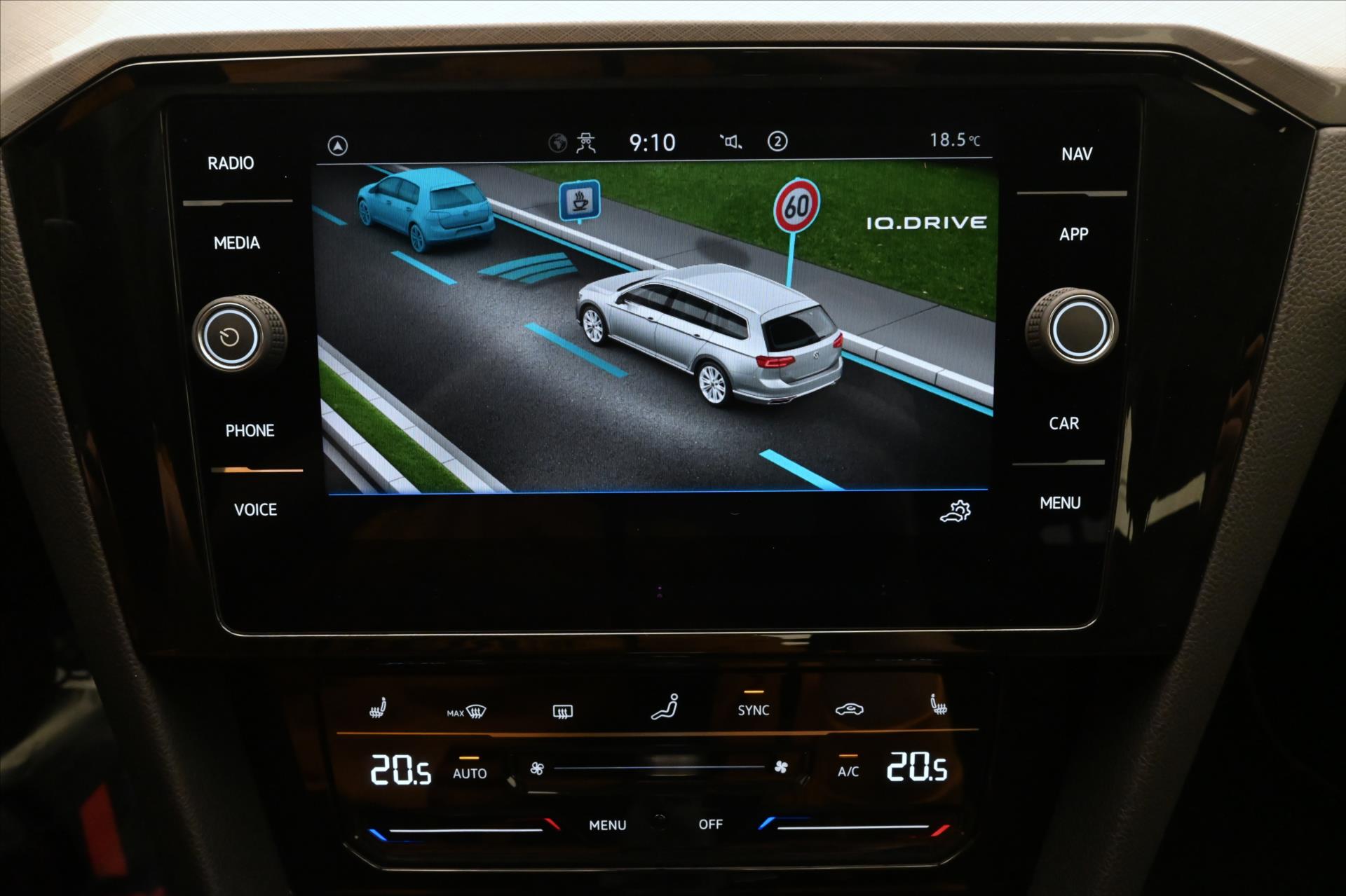 Main photo of the car Volkswagen Passat 2.0 TDI 110 kW Business Warranty up to 5 years (19)