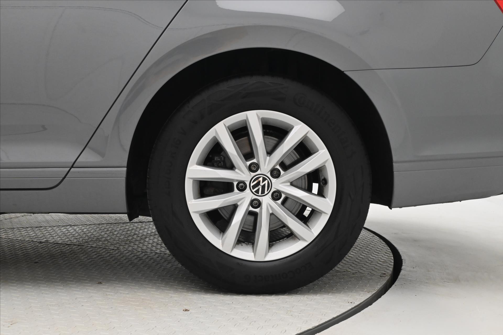 Hlavní fotografie vozu Volkswagen Passat 2,0 TDI 110 kW Business Záruka až 5 let (31)