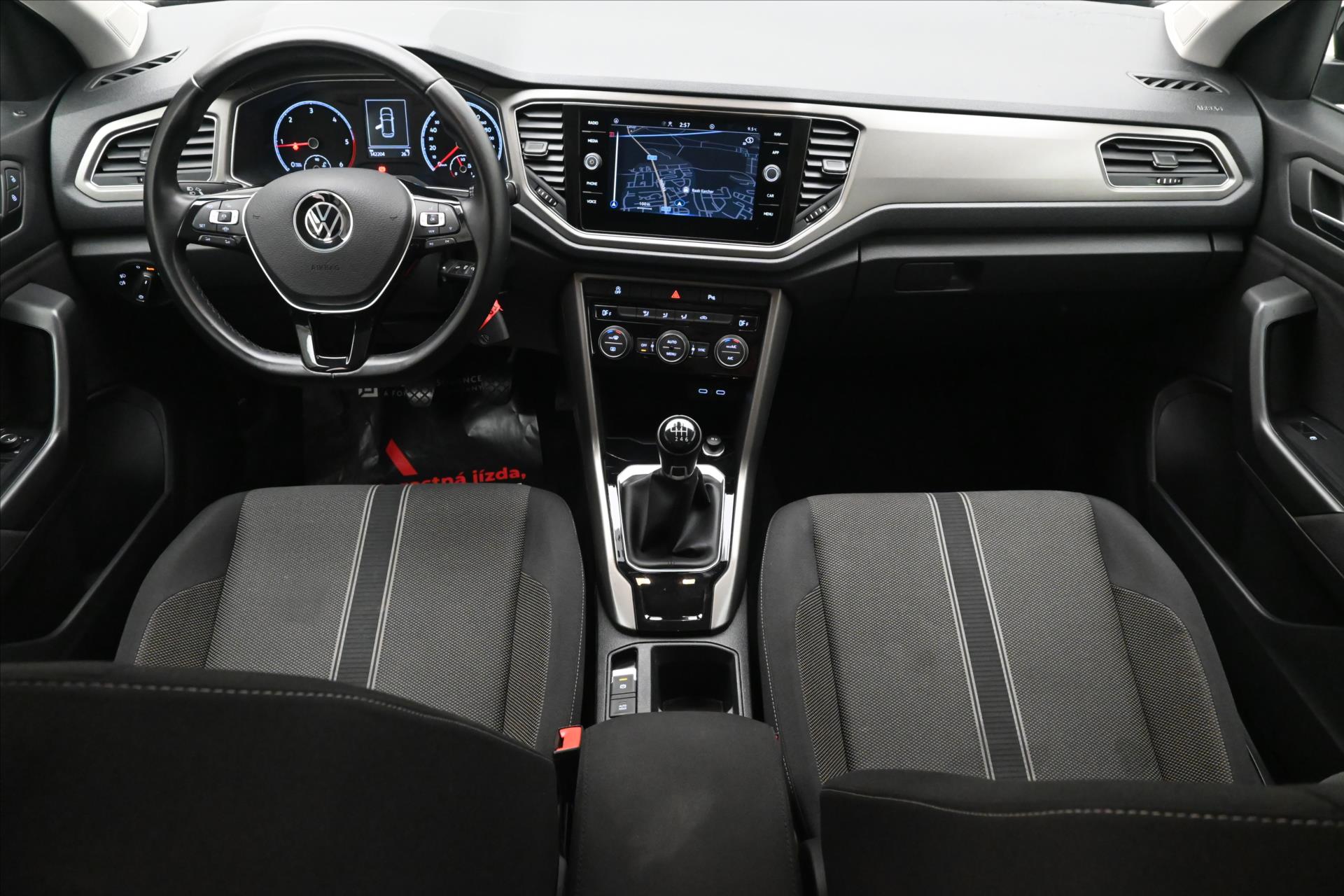 Hlavní fotografie vozu Volkswagen T-Roc 2,0 TDI 110kW Clever Navi Záruka až 5 let (15)