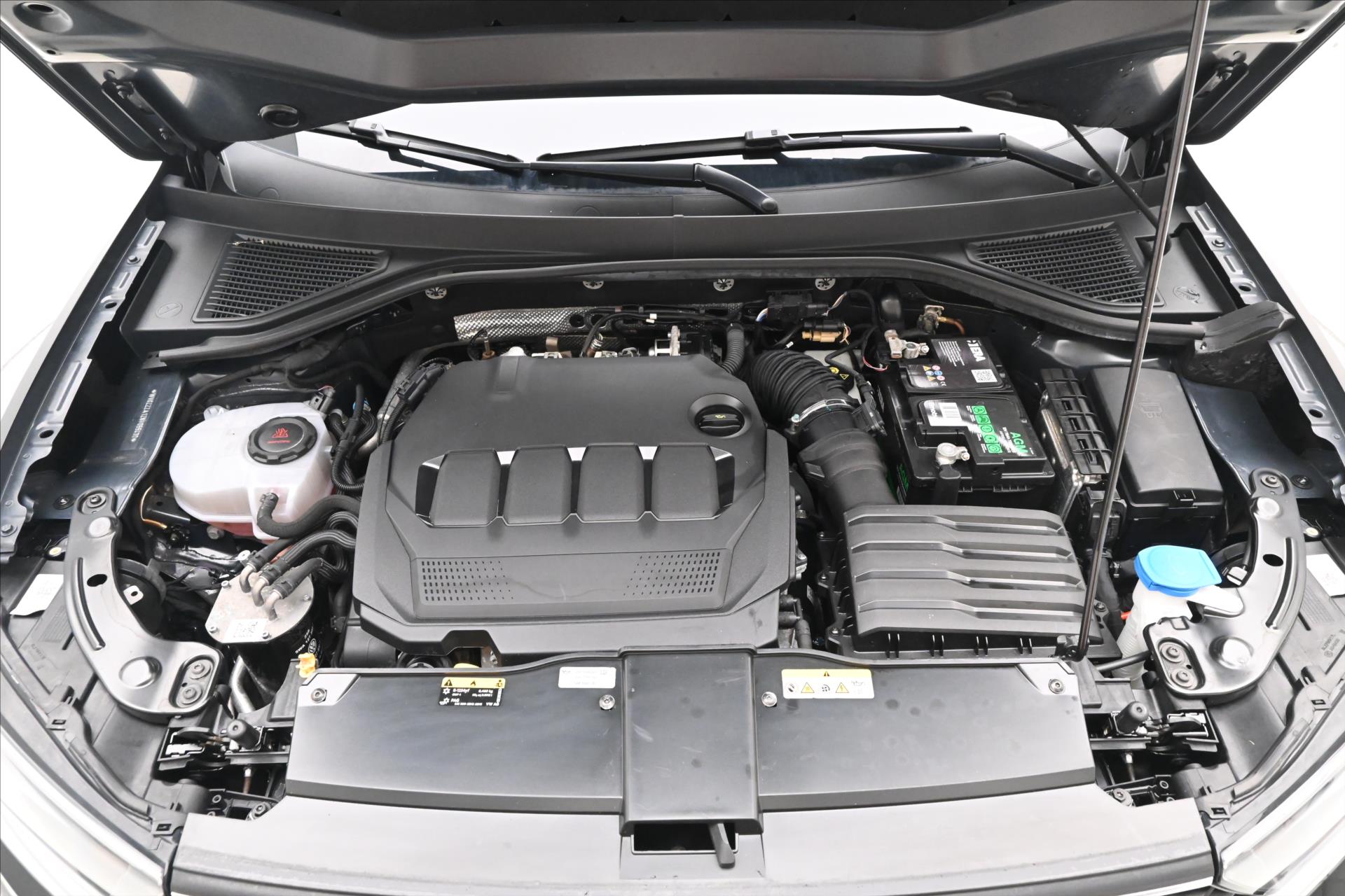 Hlavní fotografie vozu Volkswagen T-Roc 2,0 TDI 110kW Clever Navi Záruka až 5 let (9)