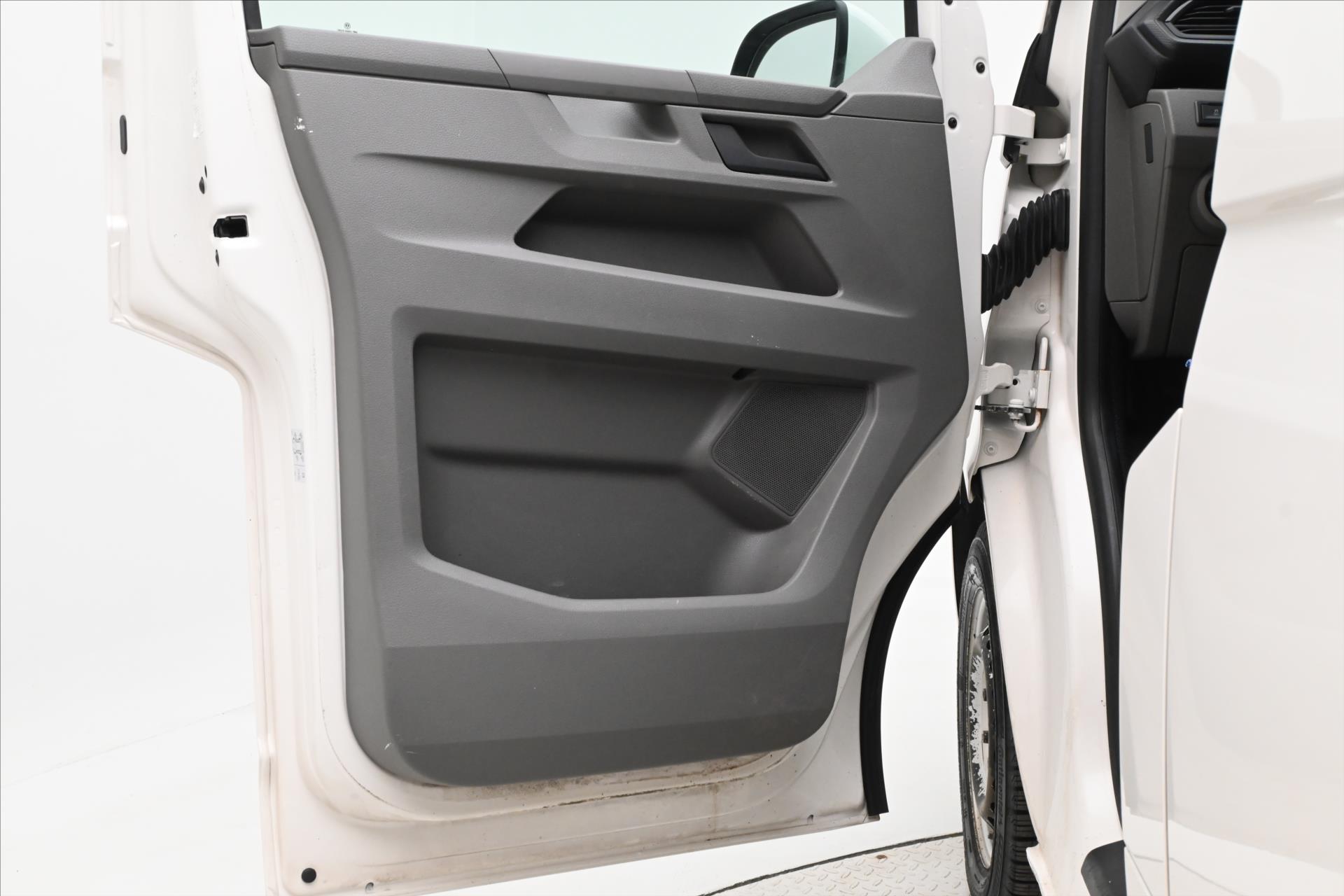 Hlavní fotografie vozu Volkswagen Transporter 2,0 TDI 110kW DSG Záruka až 5 let (24)