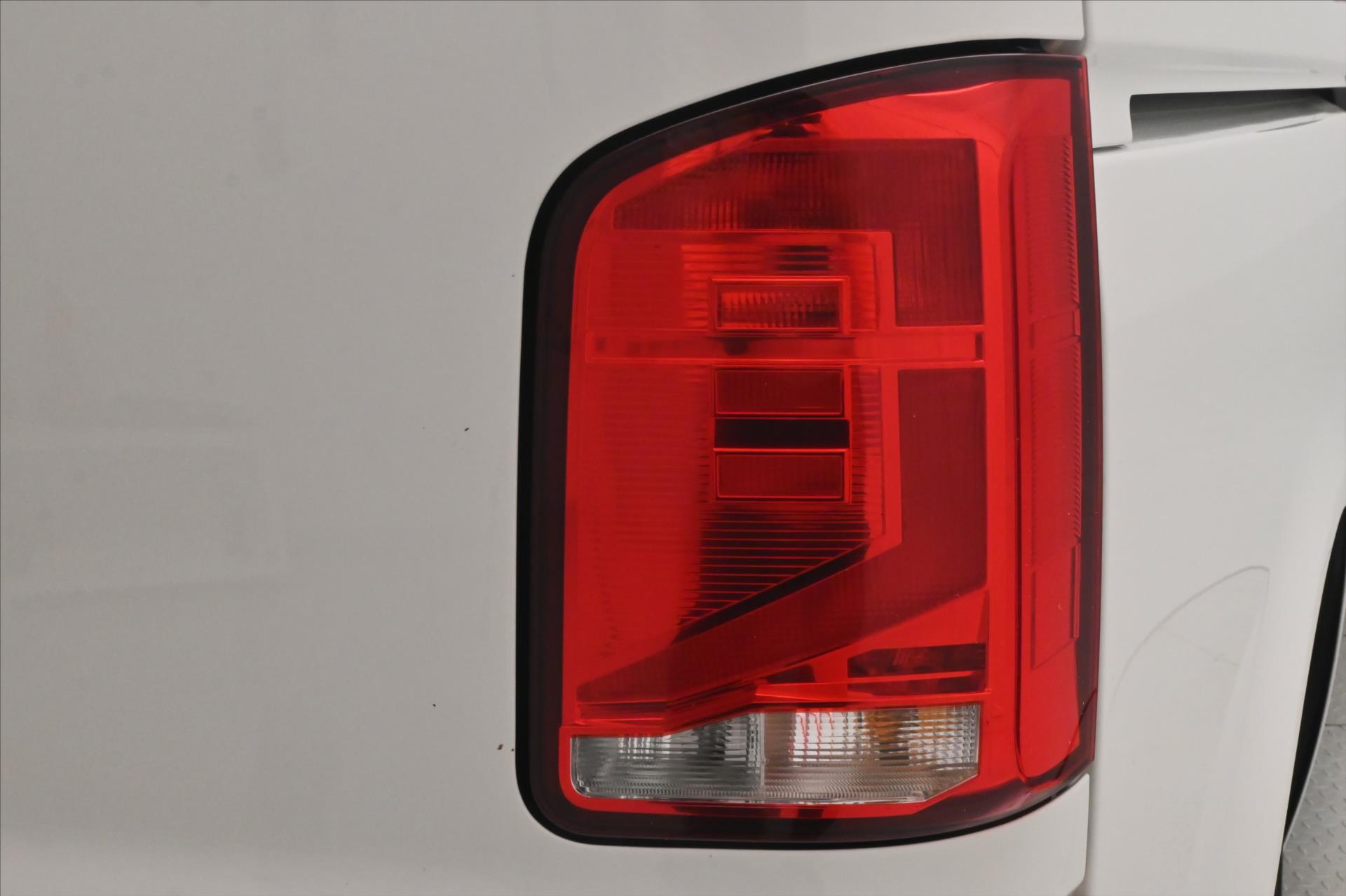 Hlavní fotografie vozu Volkswagen Transporter 2,0 TDI 110kW DSG Záruka až 5 let (29)