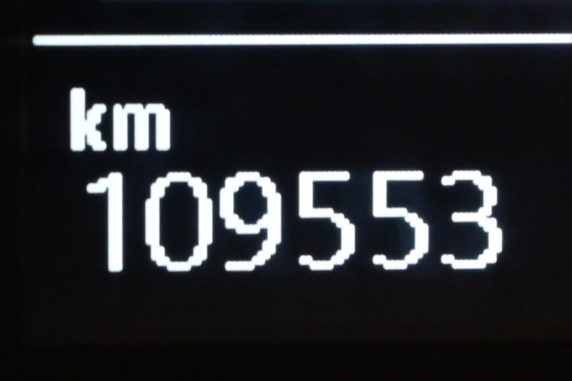 Hlavní fotografie vozu Volkswagen Touran 2,0 TDI 110kW DSG 7míst Záruka až 5 let (18)