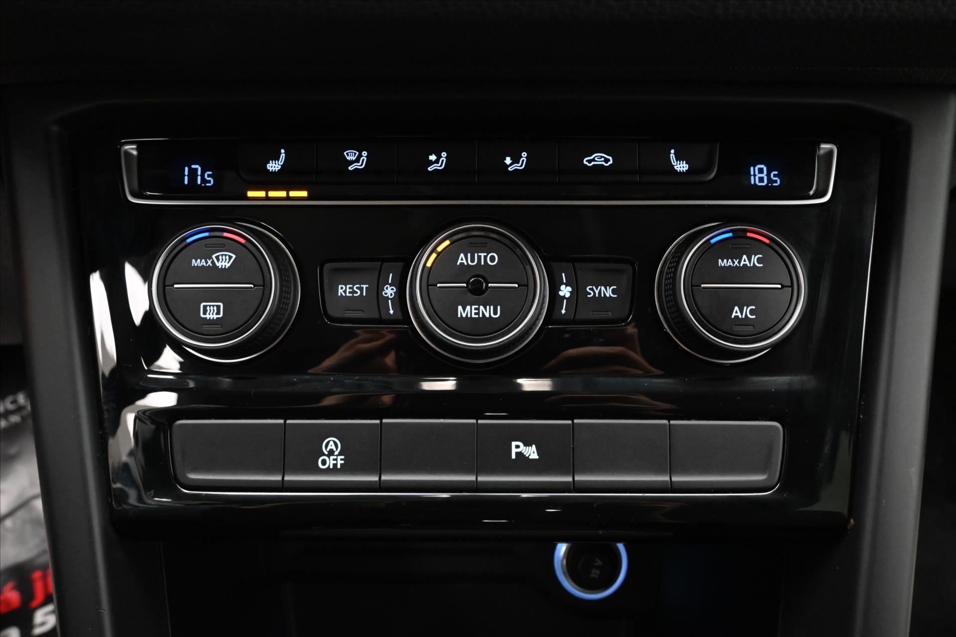 Hlavní fotografie vozu Volkswagen Touran 2,0 TDI 110kW DSG 7míst Záruka až 5 let (22)