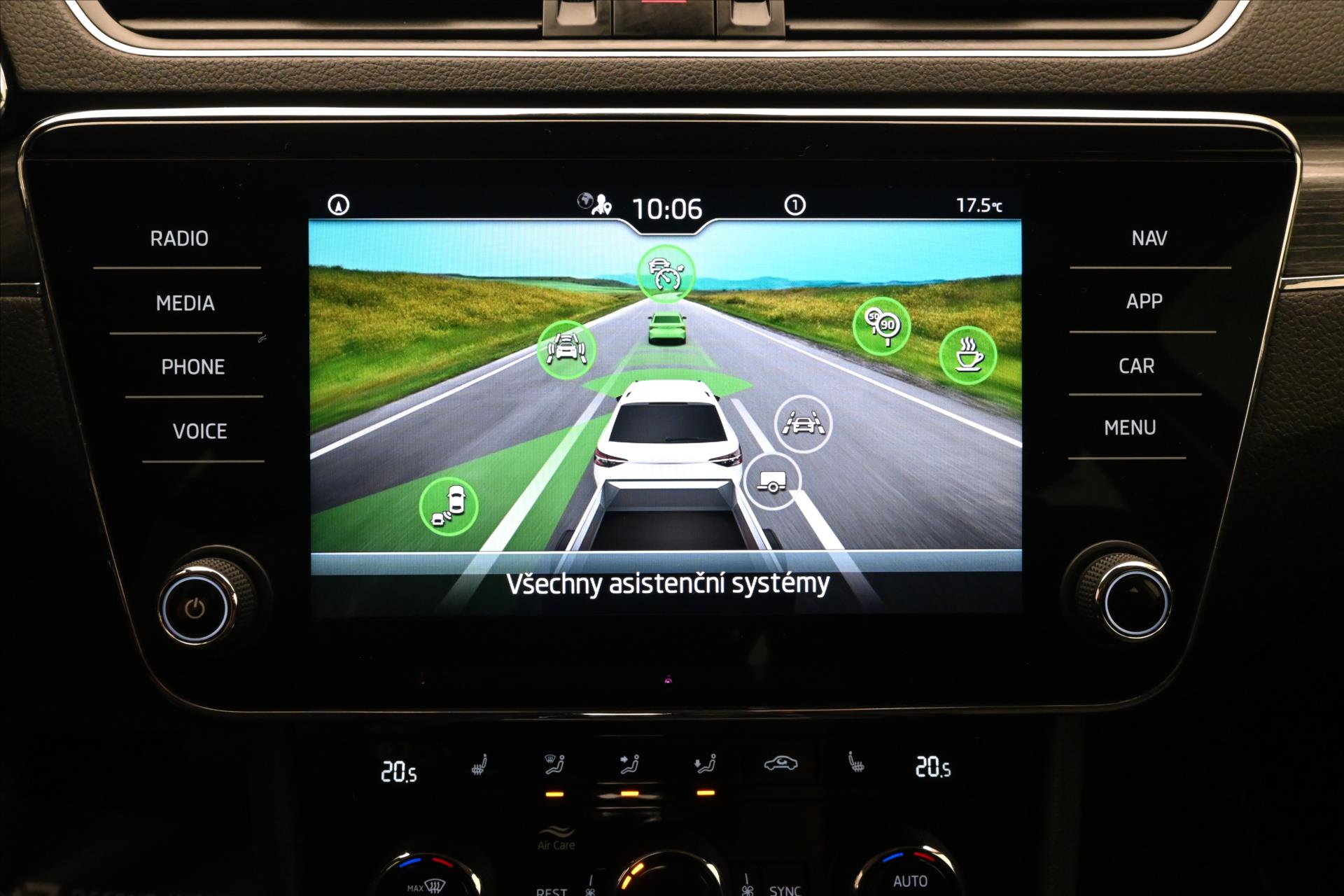 Main photo of the car Skoda Superb 2.0 TDI 110 kW DSG Style Warranty up to 5 years (20)